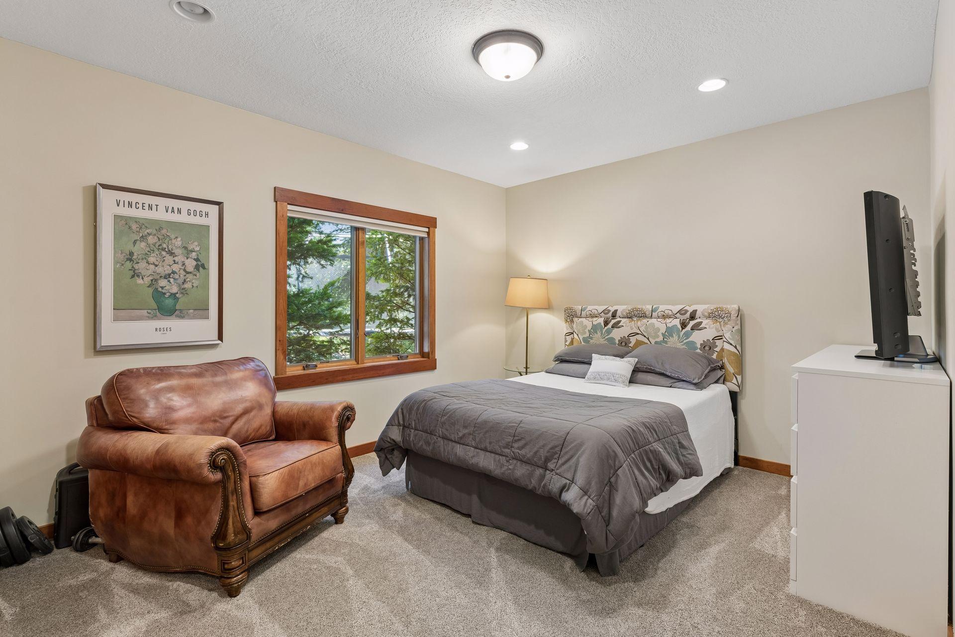 4901 Birchwood Lane