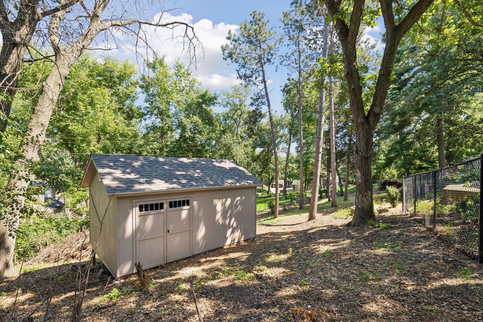 4901 Birchwood Lane