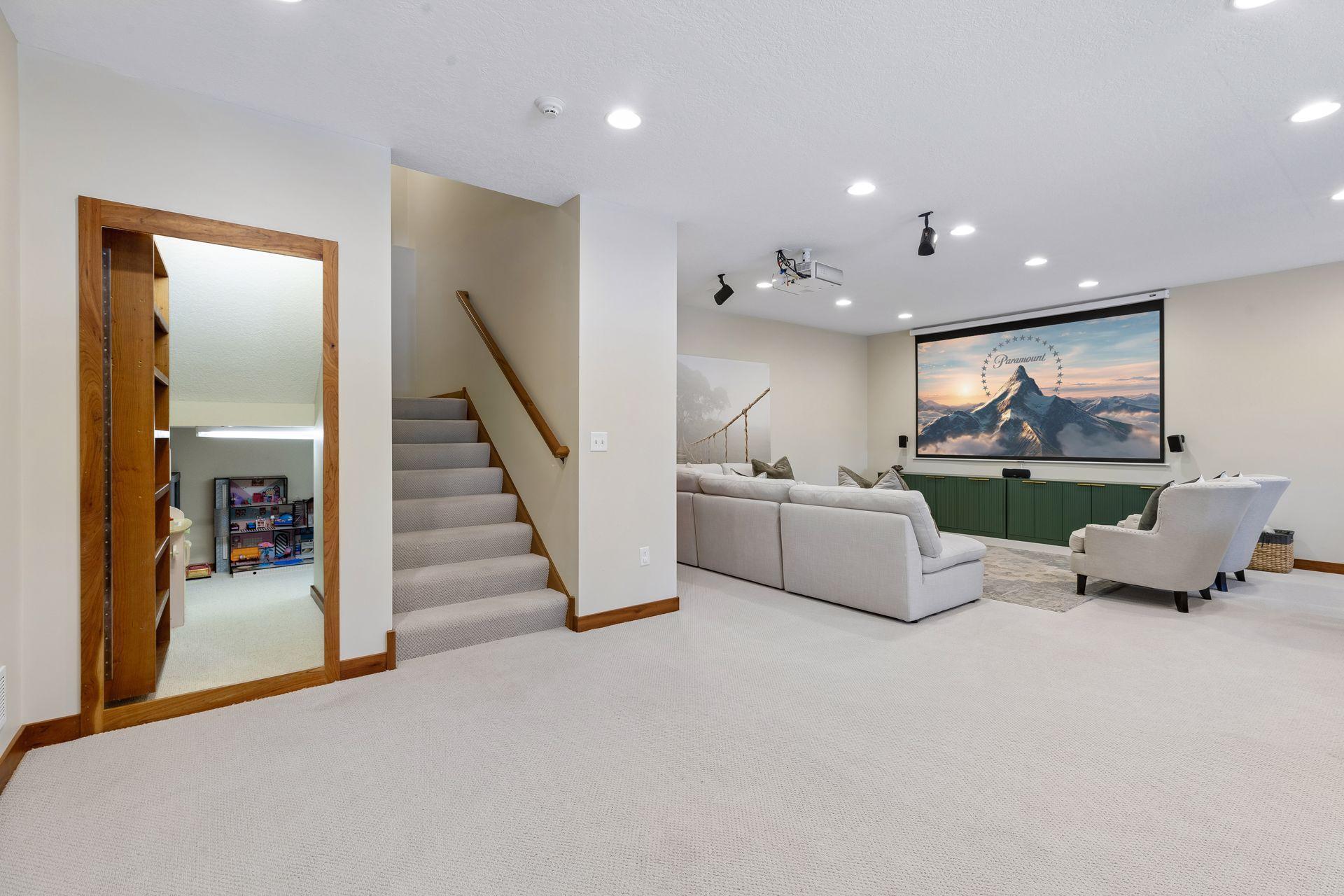 4901 Birchwood Lane