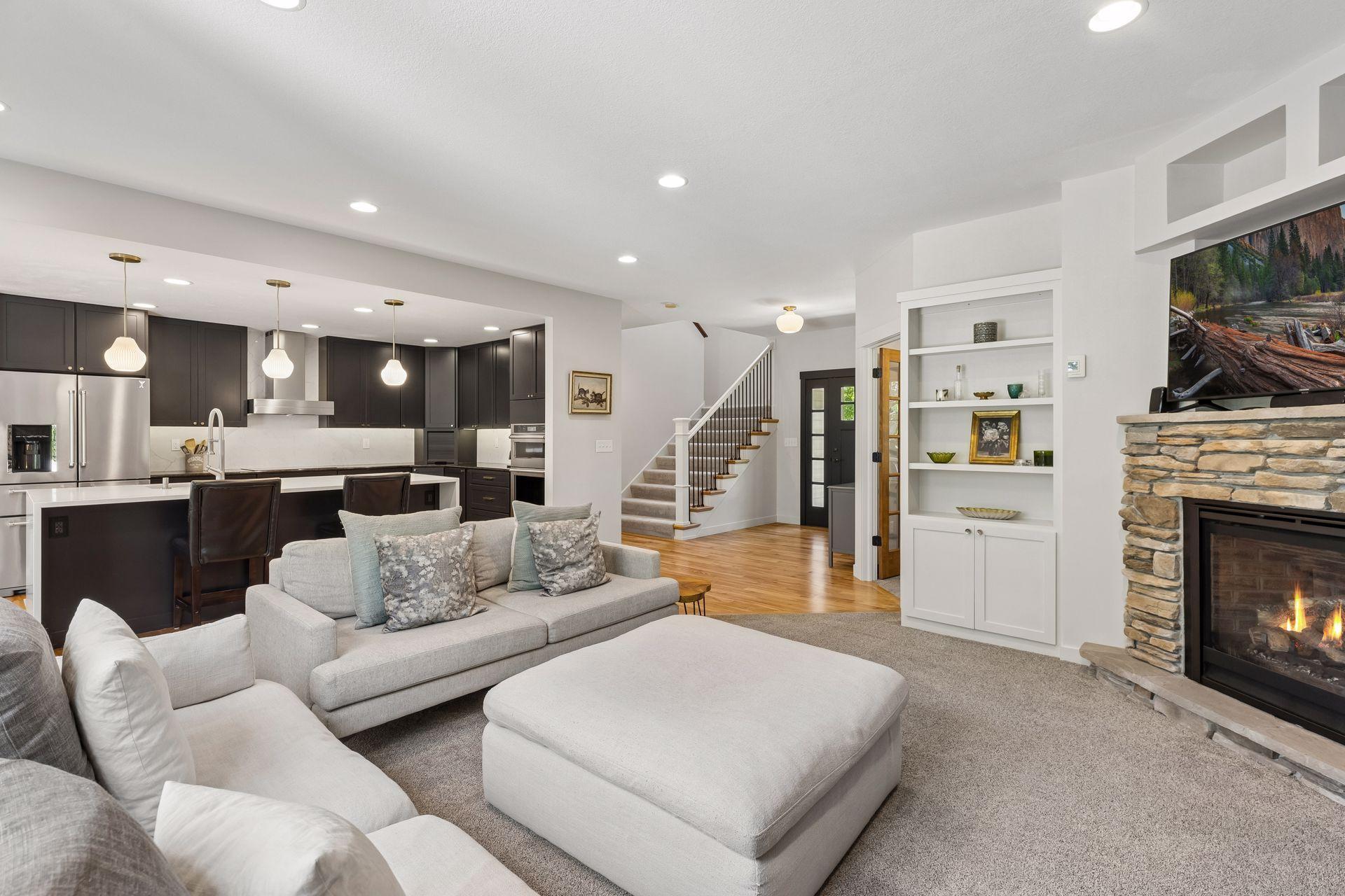 4901 Birchwood Lane