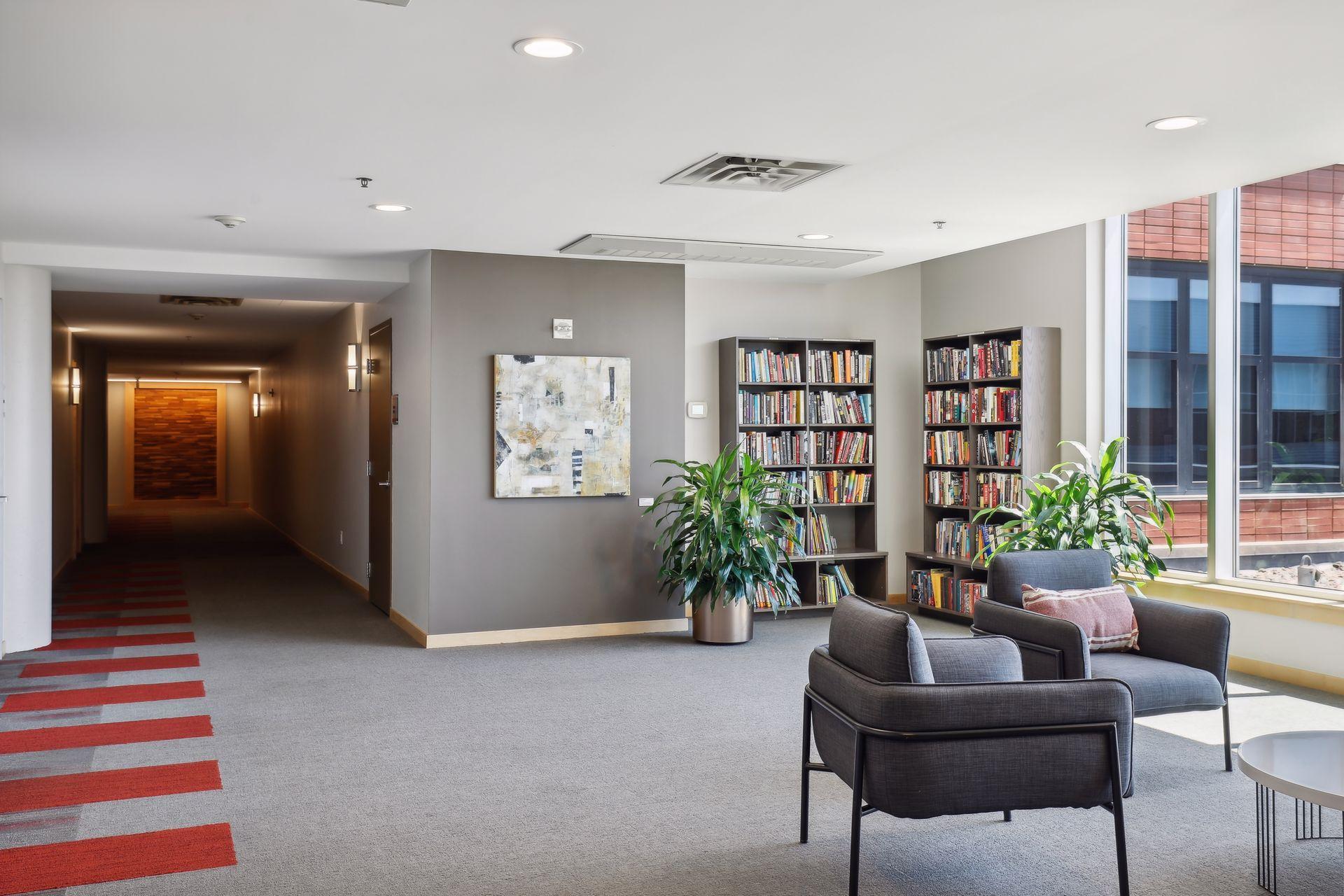 215 10th Avenue S Unit: 637
