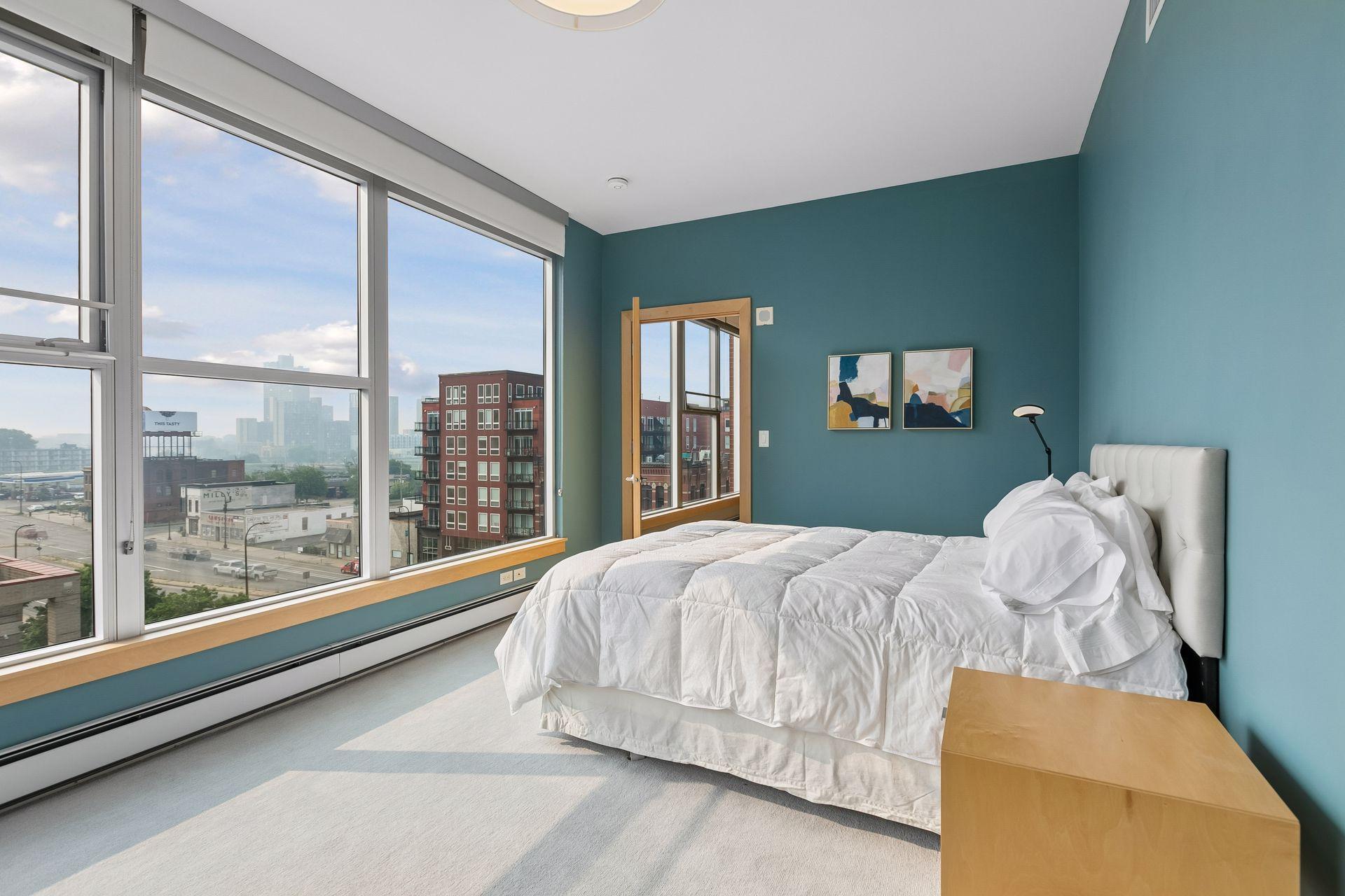 215 10th Avenue S Unit: 637