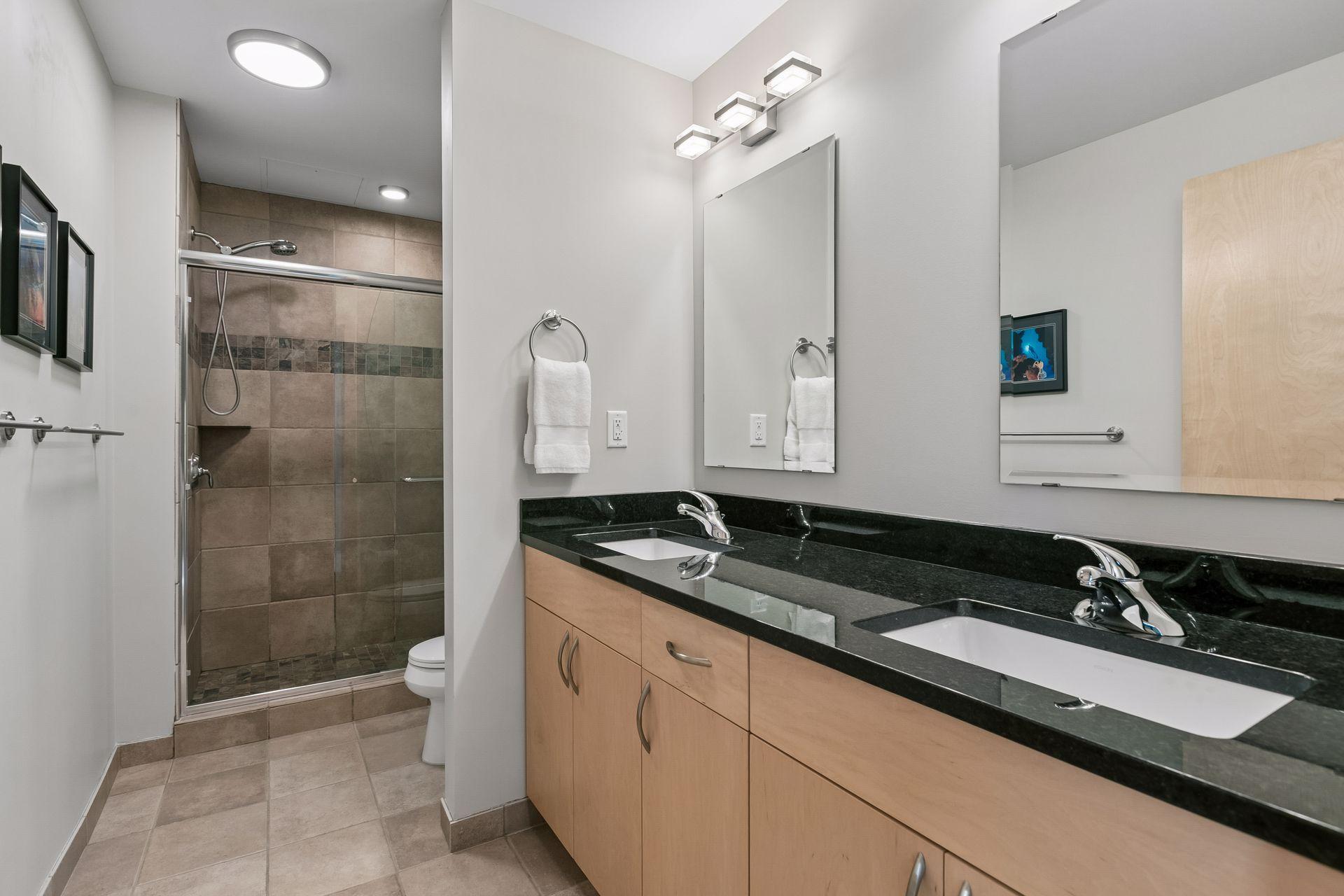 215 10th Avenue S Unit: 637