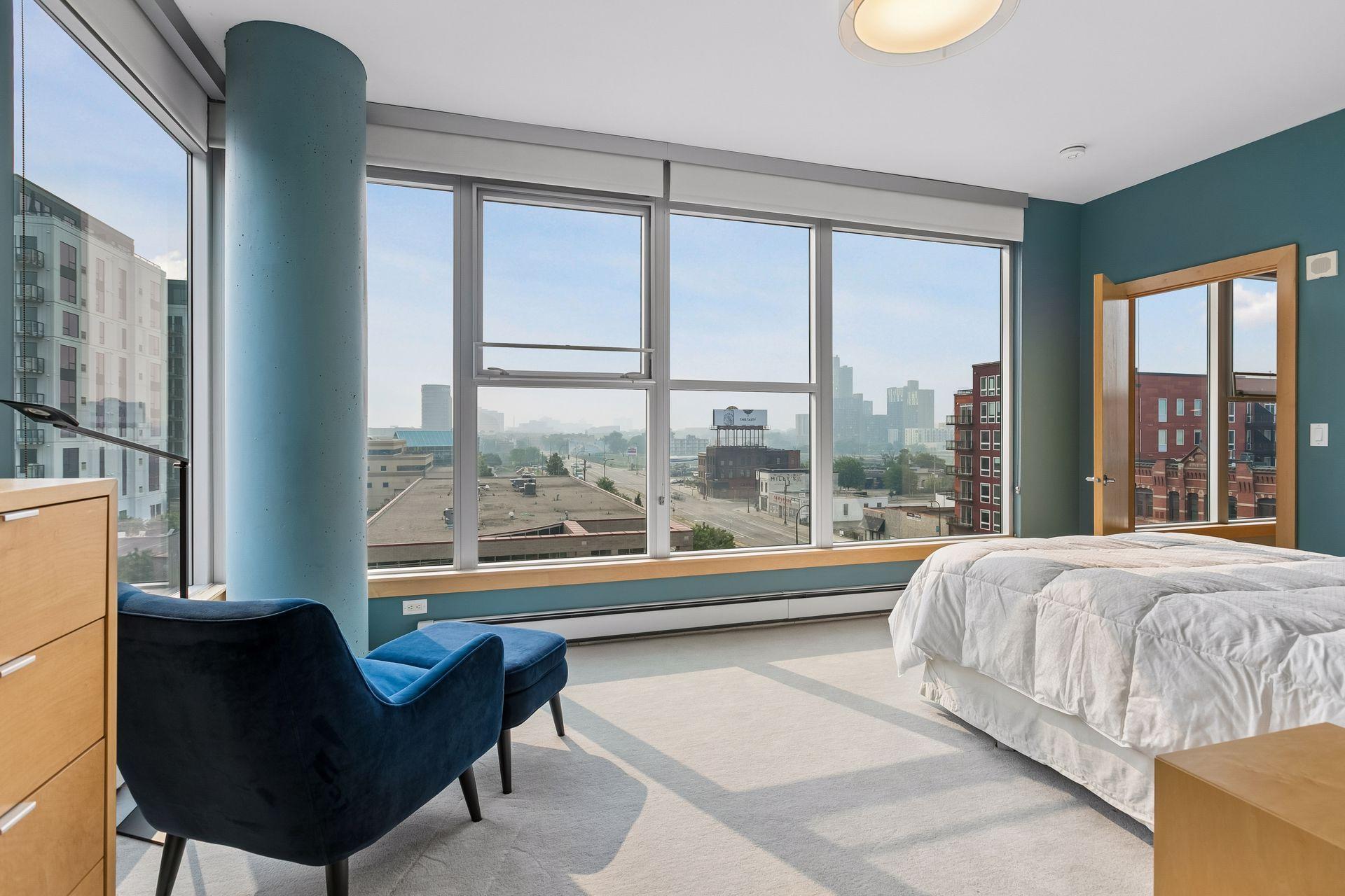 215 10th Avenue S Unit: 637