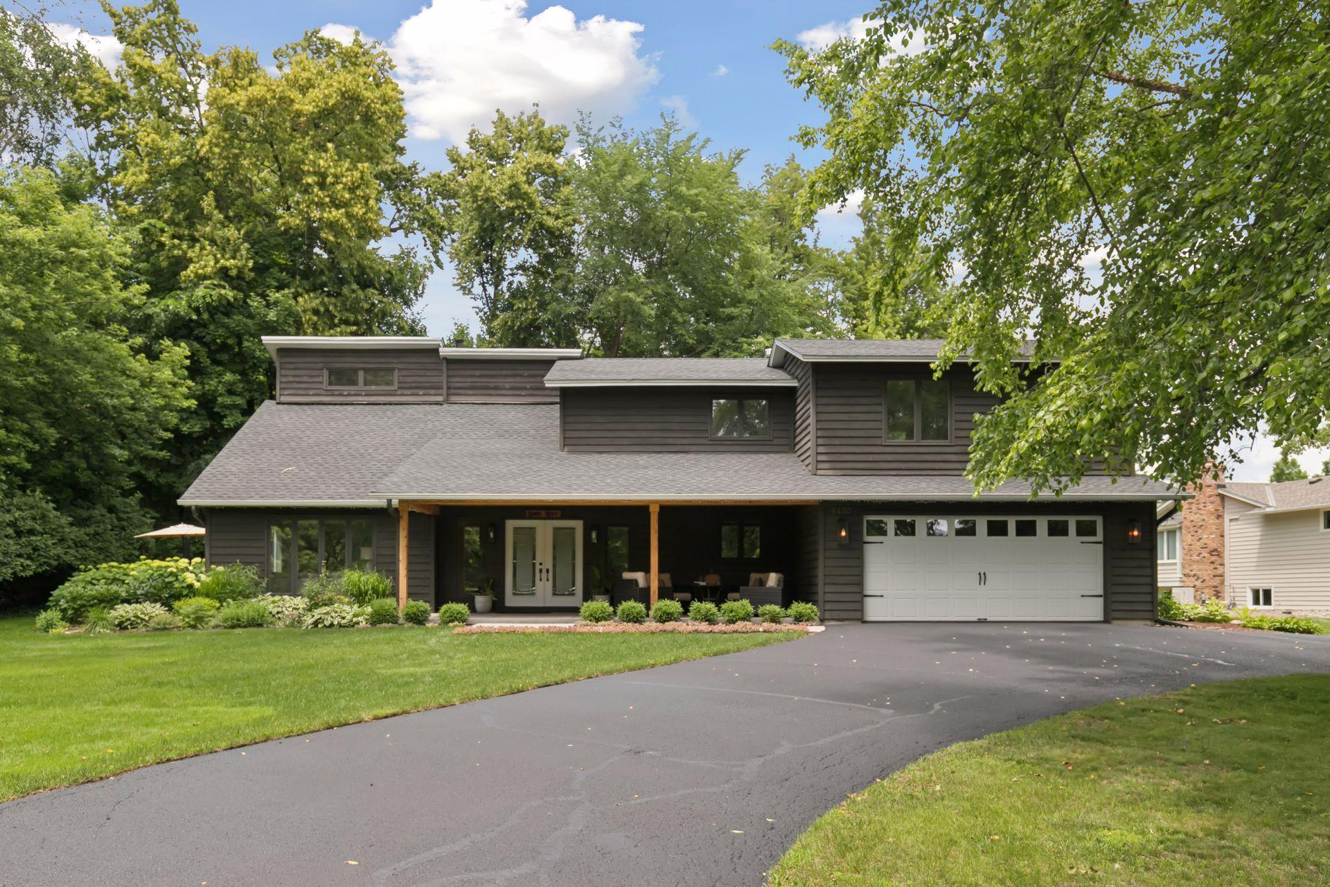 4430 Shady Lane
