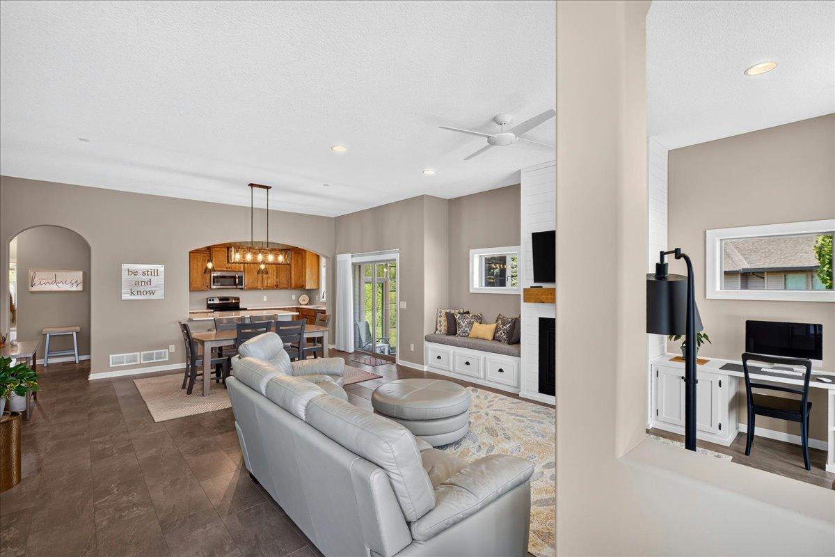 1121 Willowbrook Circle