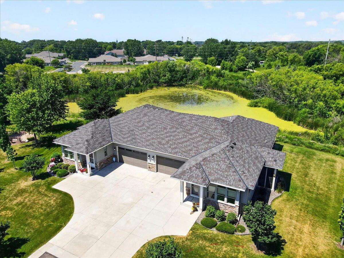1121 Willowbrook Circle