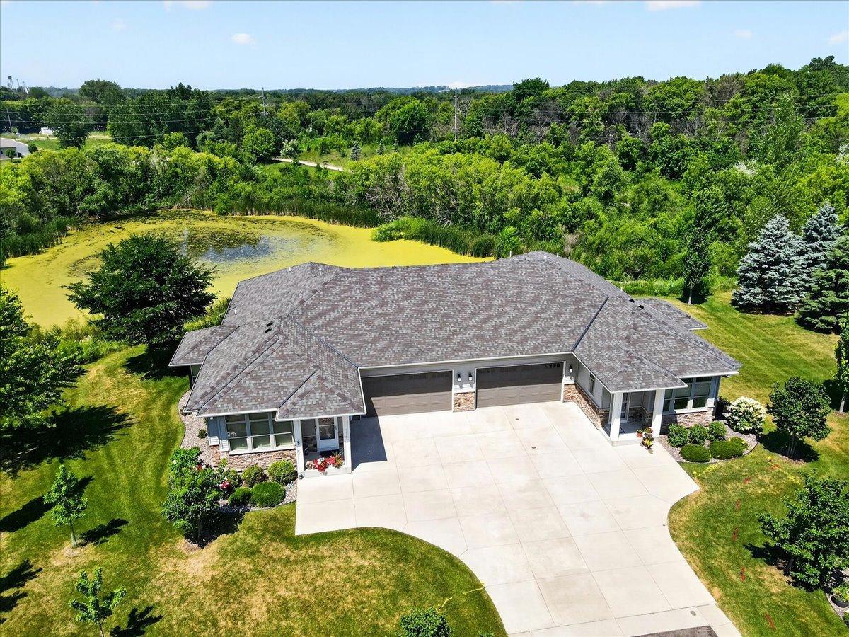 1121 Willowbrook Circle