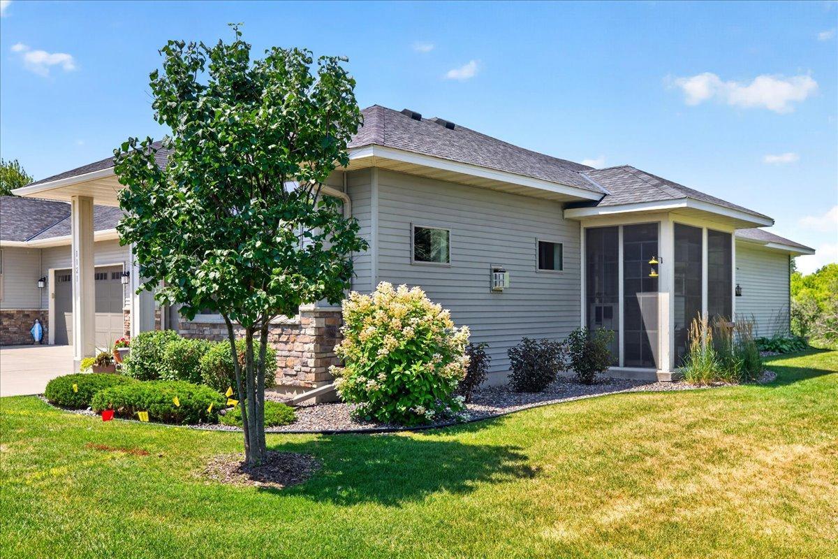 1121 Willowbrook Circle