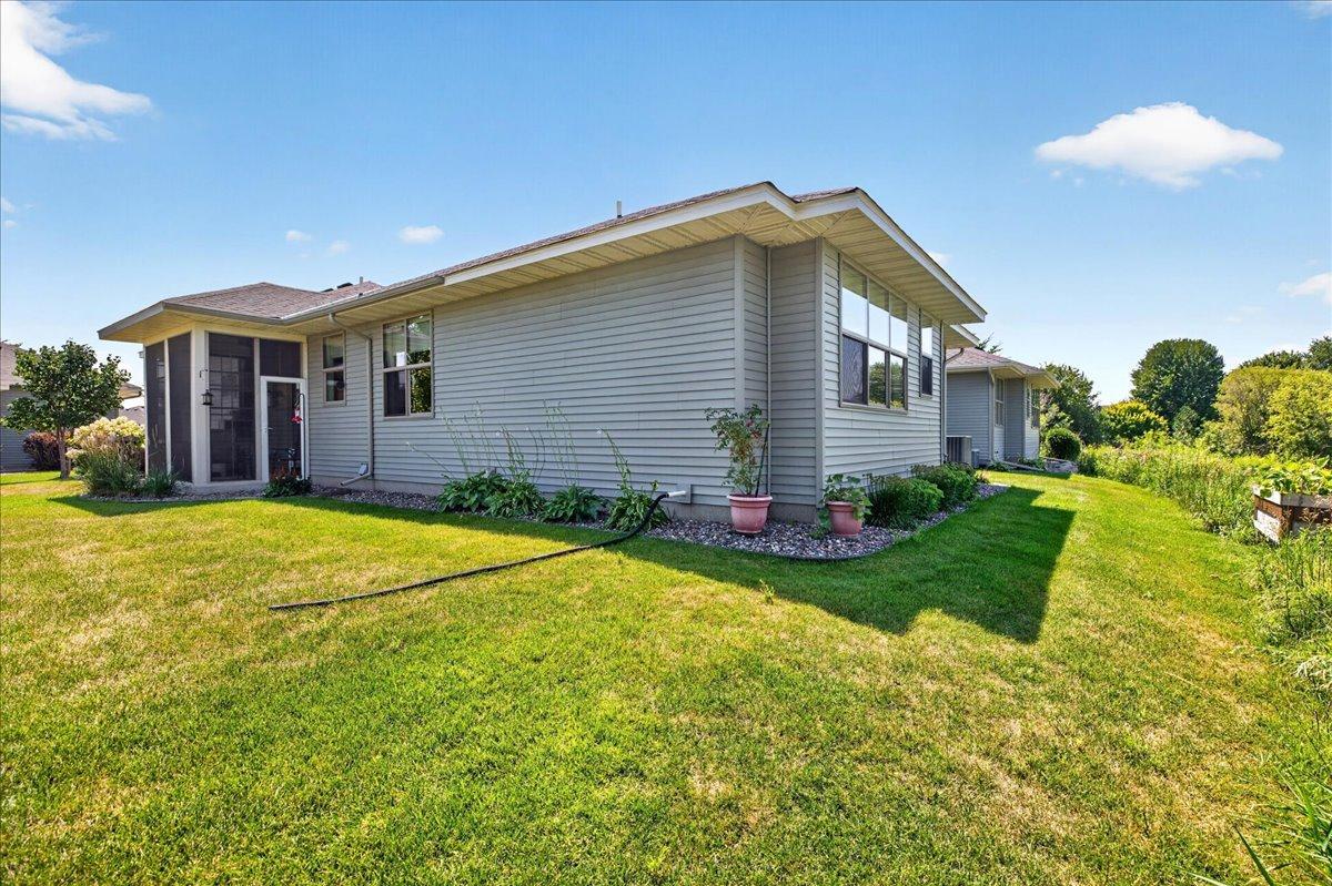 1121 Willowbrook Circle