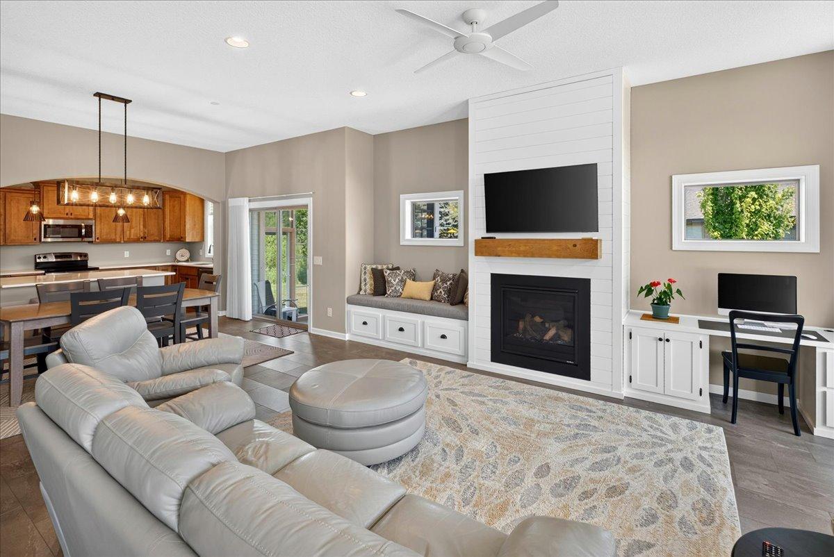 1121 Willowbrook Circle