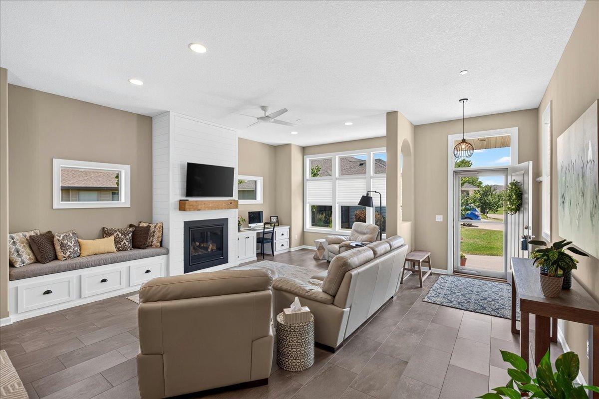 1121 Willowbrook Circle