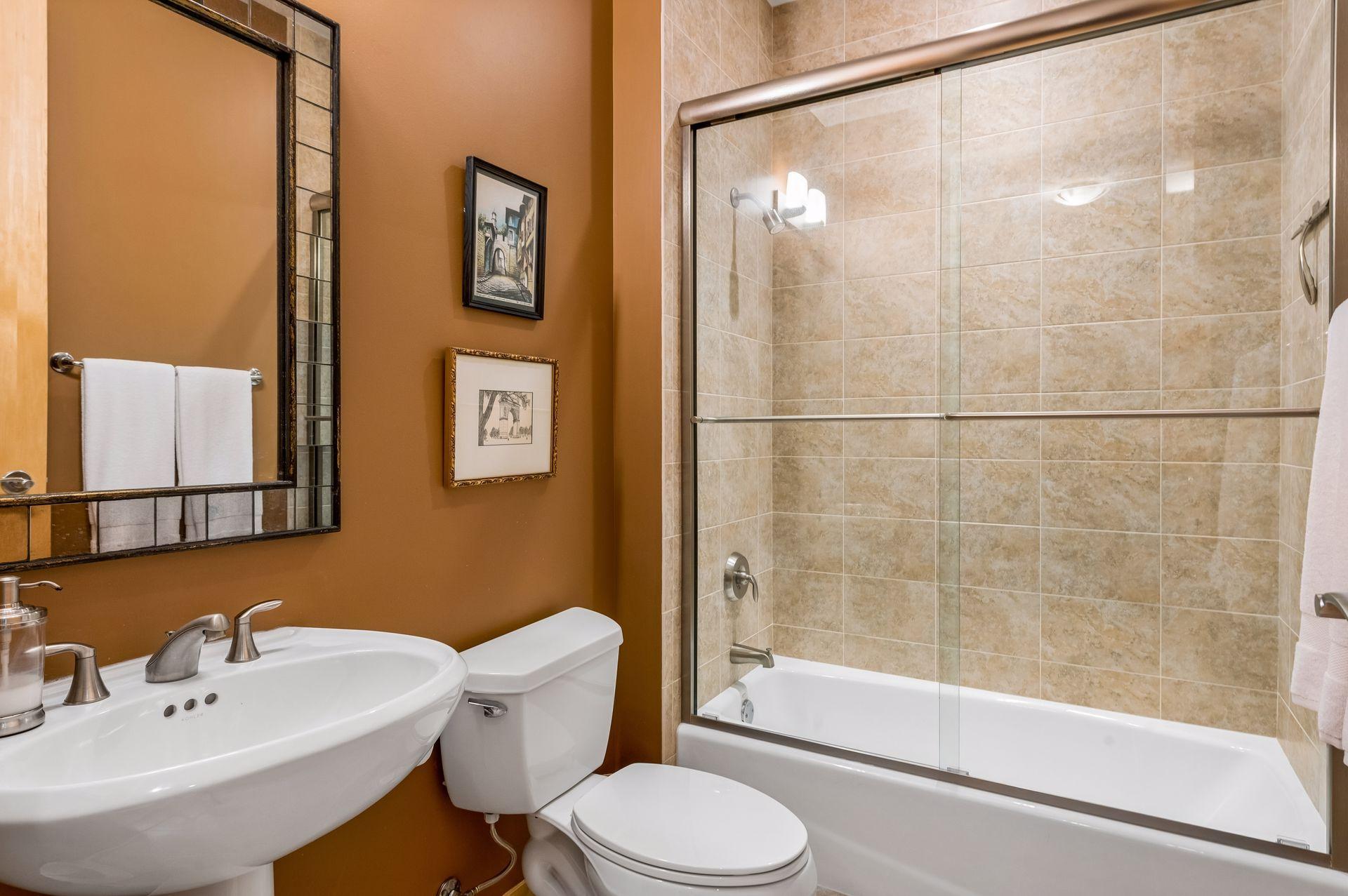 201 S 11th Street Unit: 430