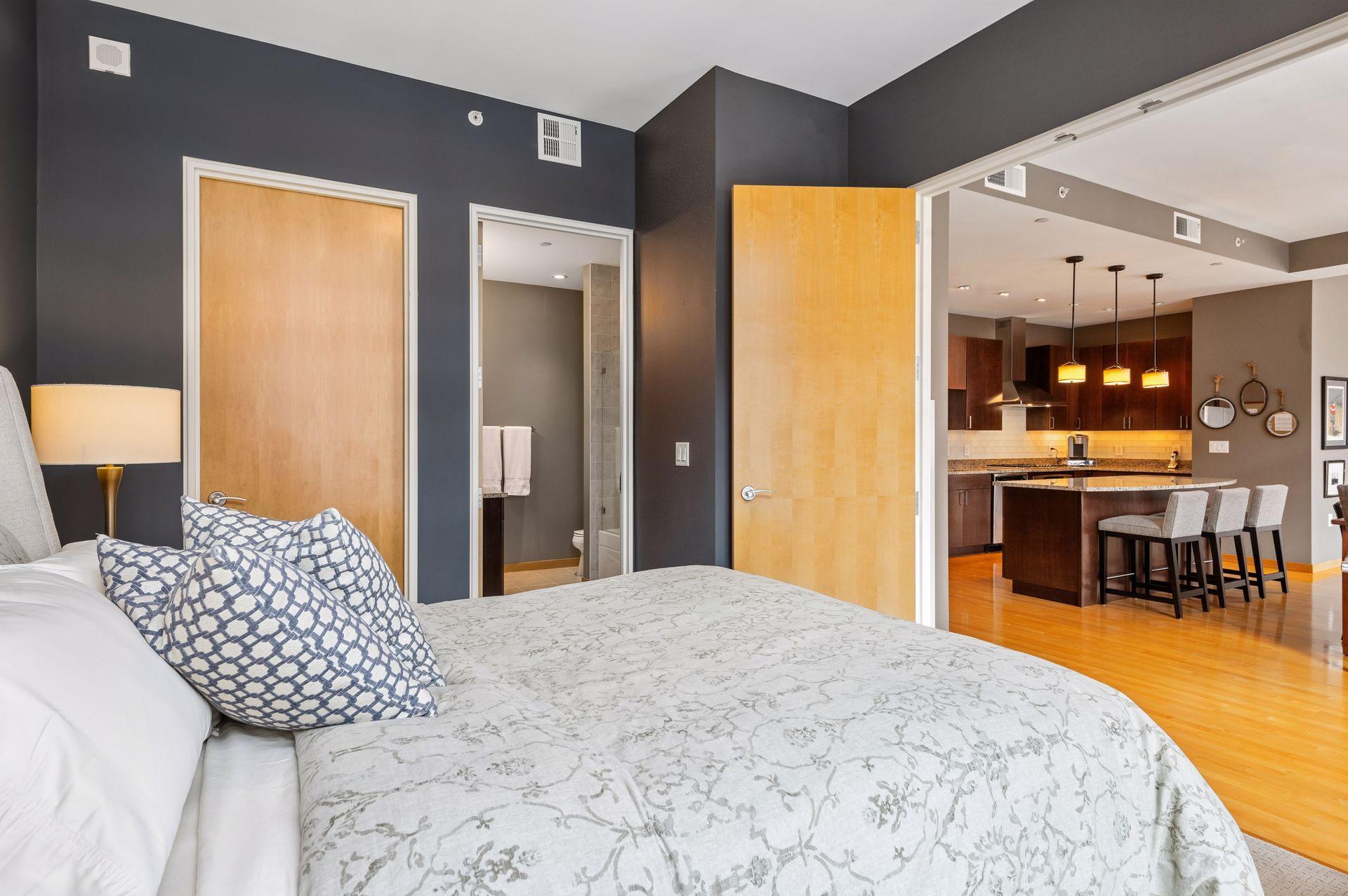201 S 11th Street Unit: 430