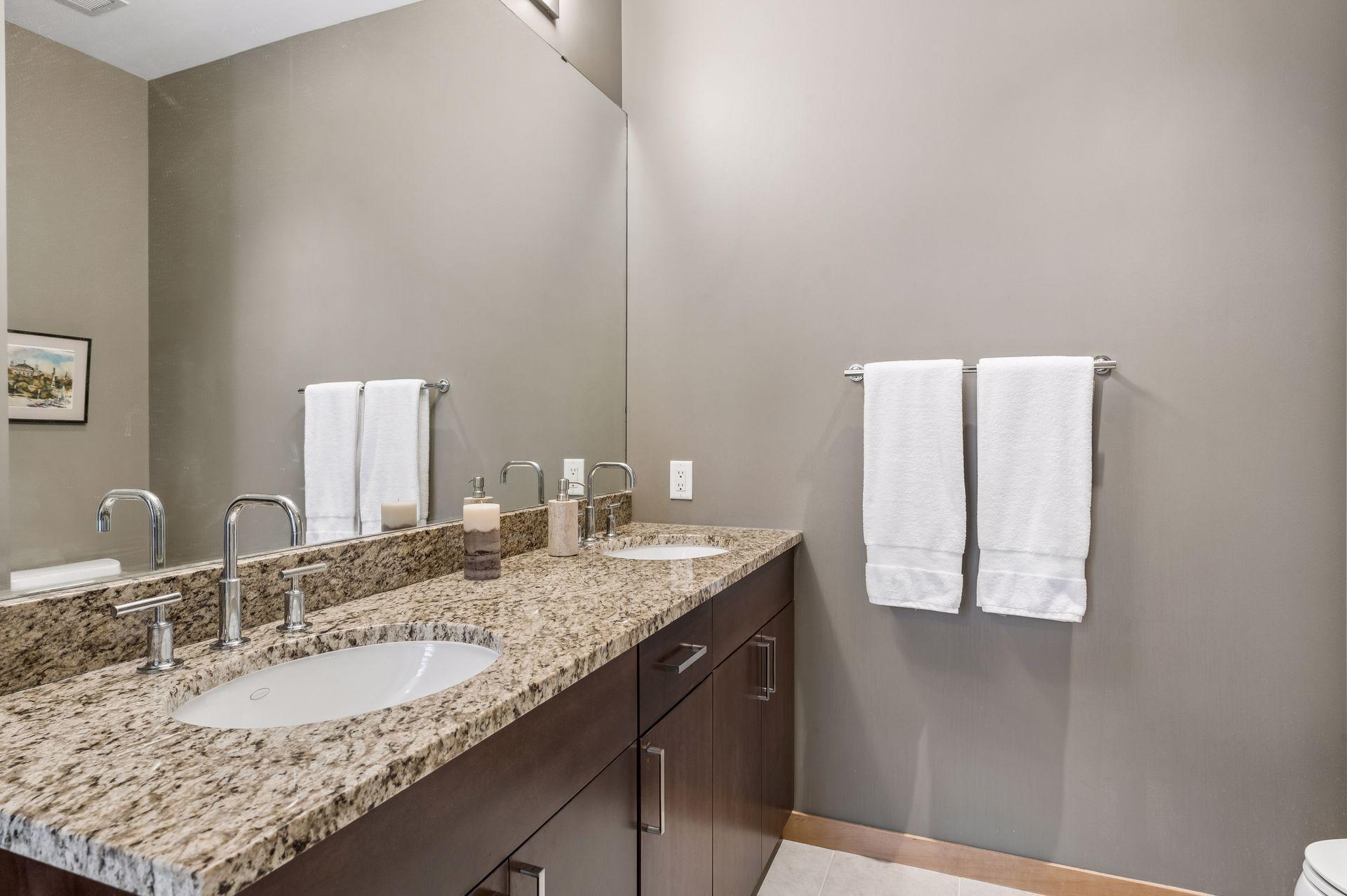 201 S 11th Street Unit: 430