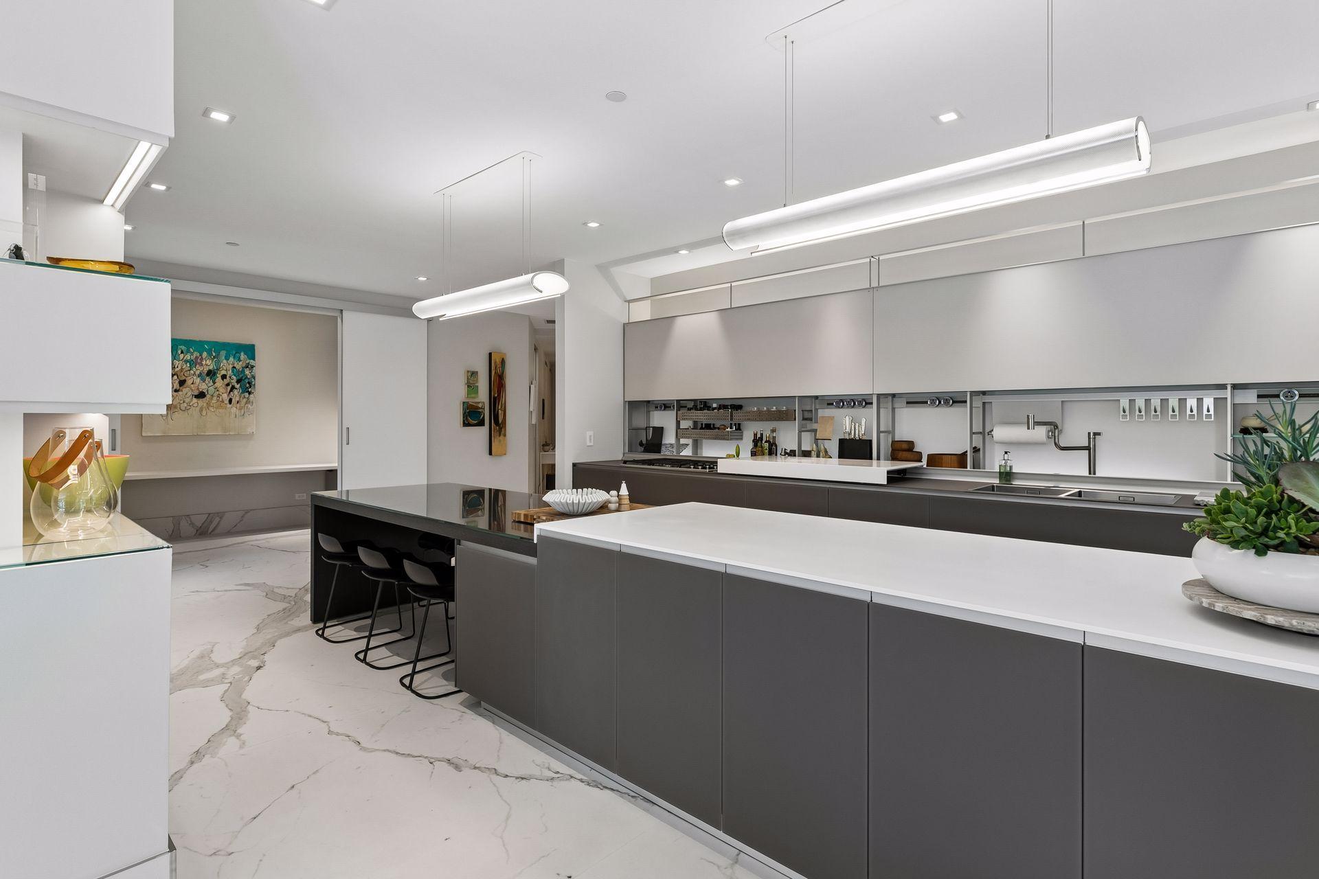 875 Lake Street N Unit: 210