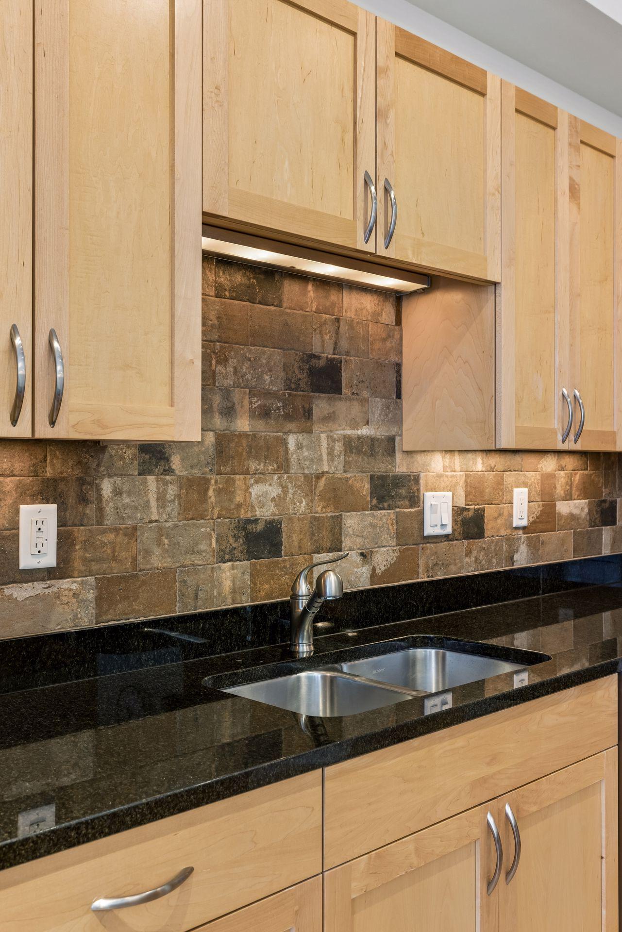 215 10th Avenue S Unit: 633