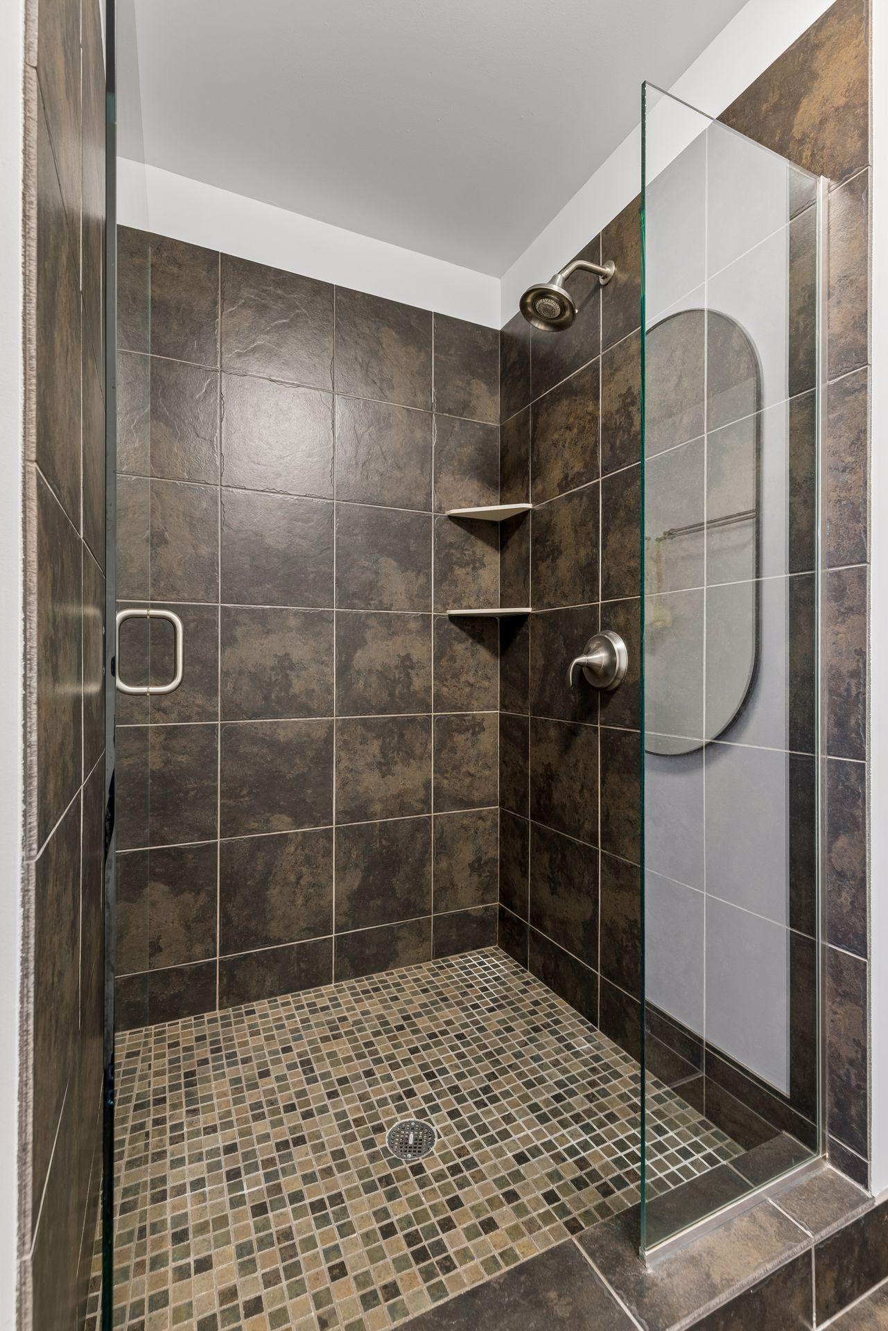 215 10th Avenue S Unit: 633