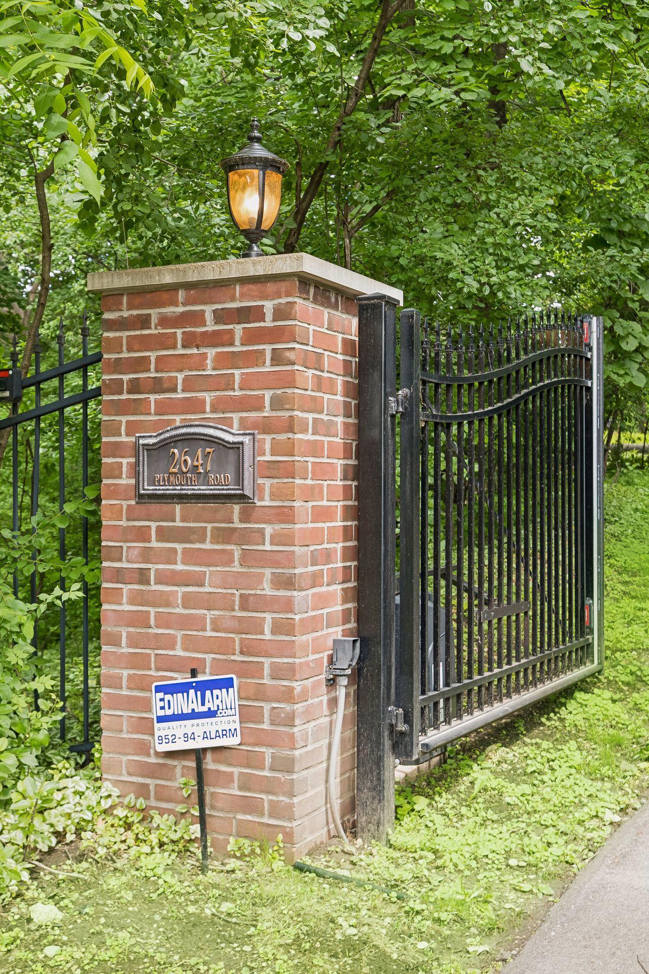 2647 Plymouth Road