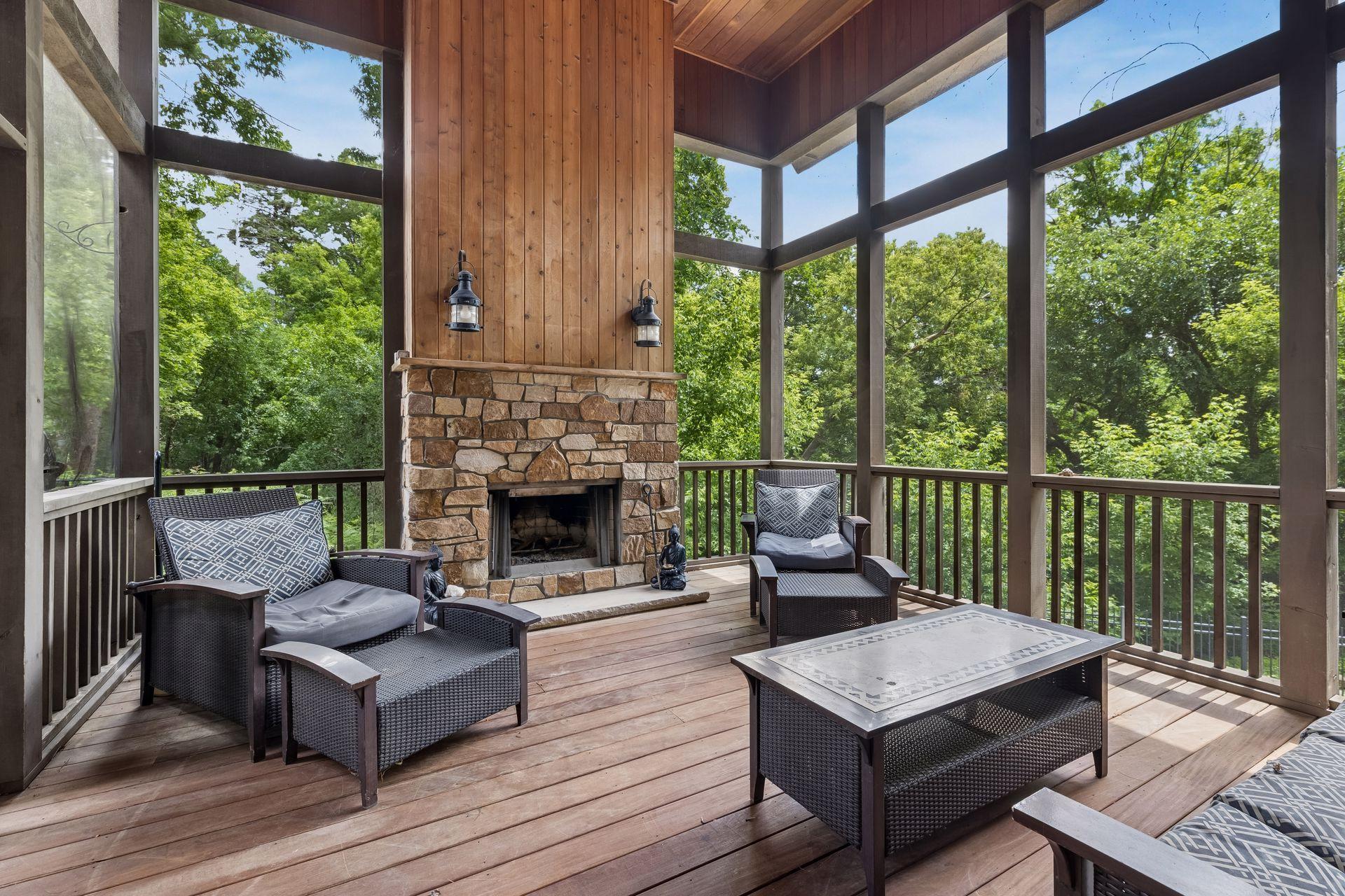 2647 Plymouth Road