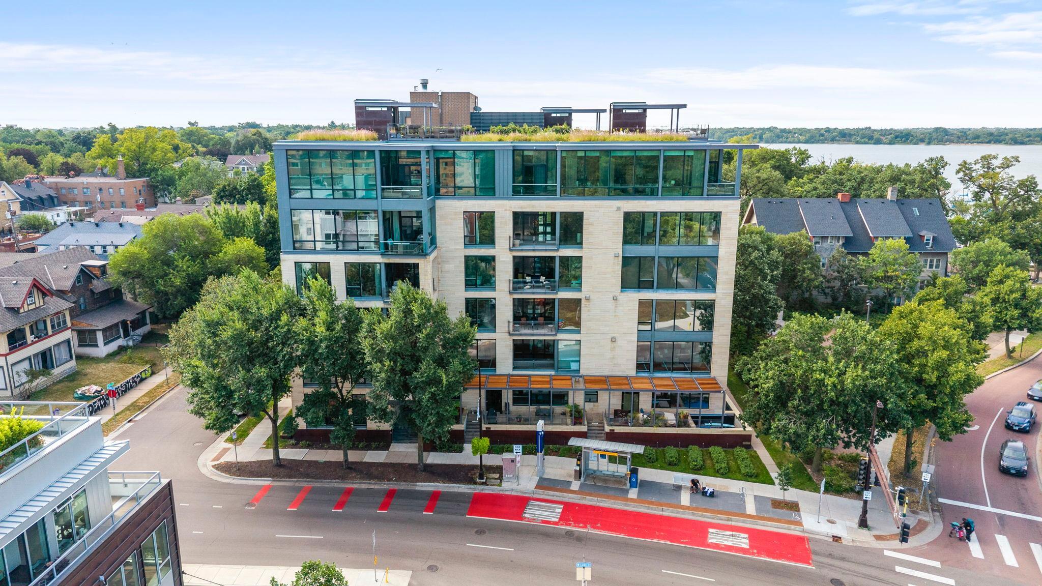 1805 W Lake Street Unit: 502