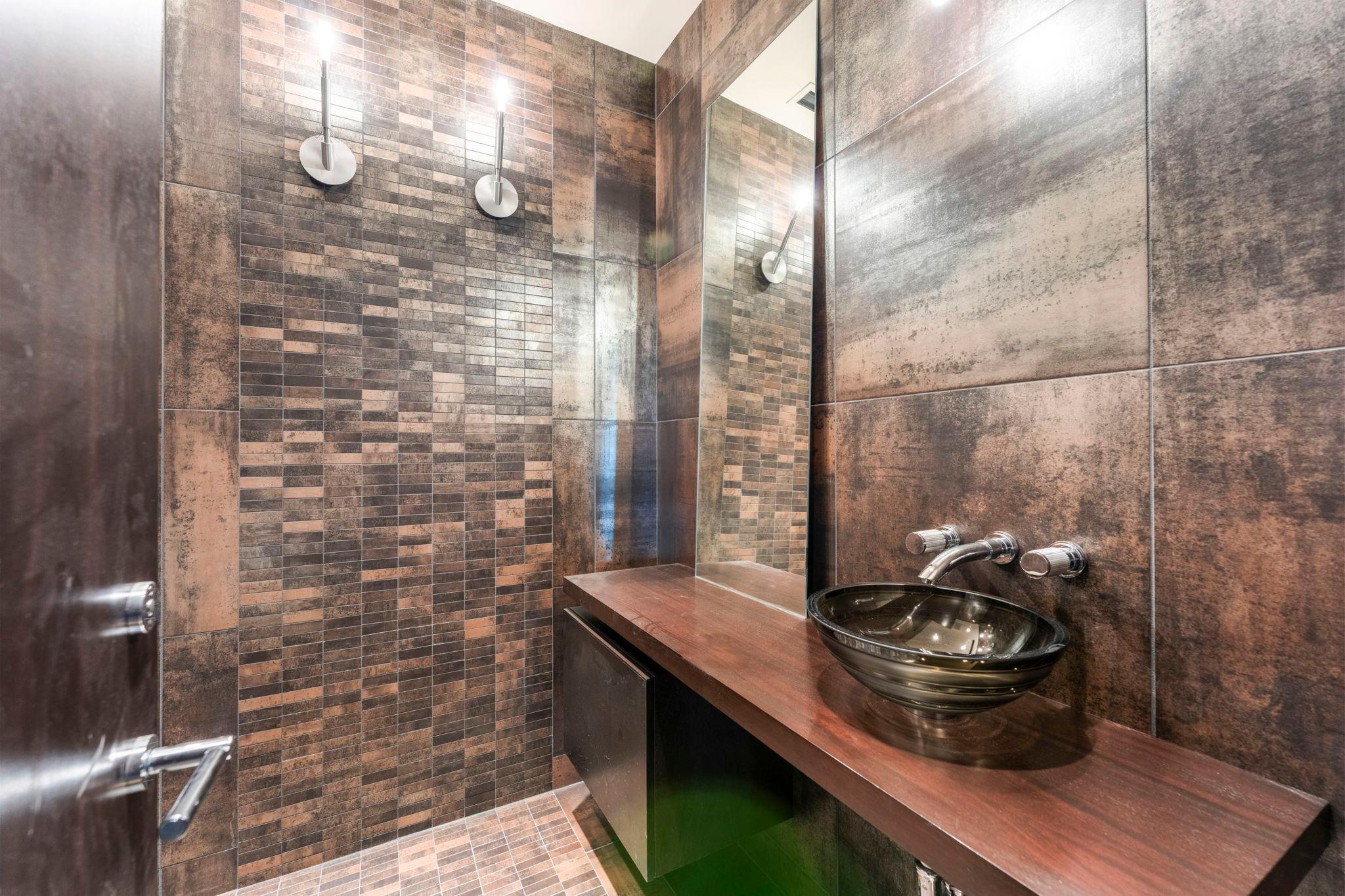 1805 W Lake Street Unit: 502