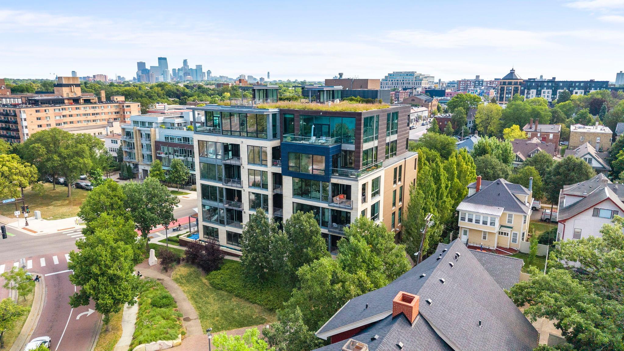 1805 W Lake Street Unit: 502