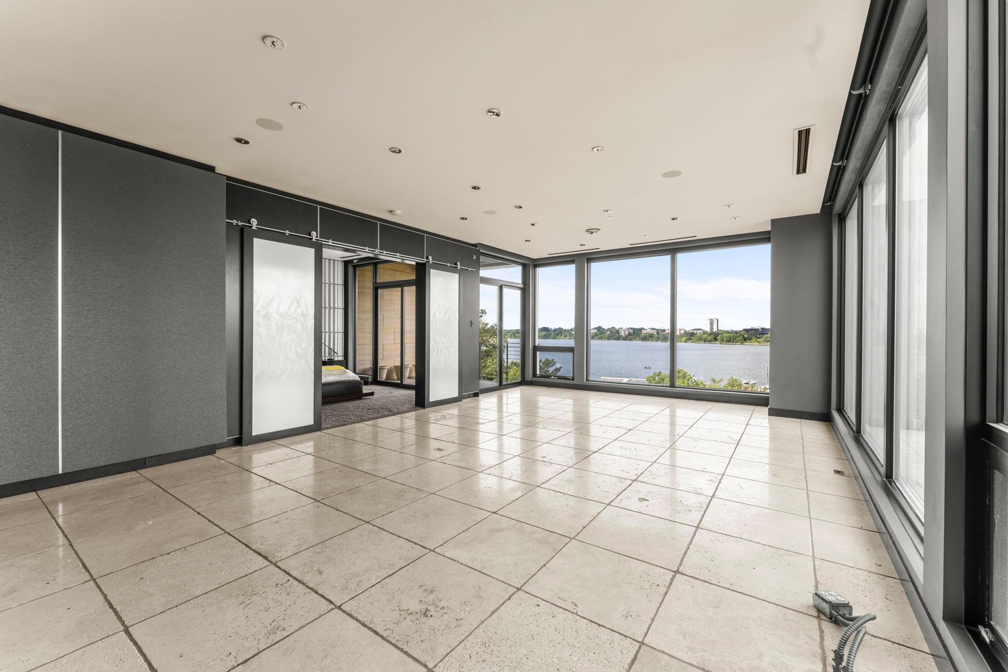 1805 W Lake Street Unit: 502