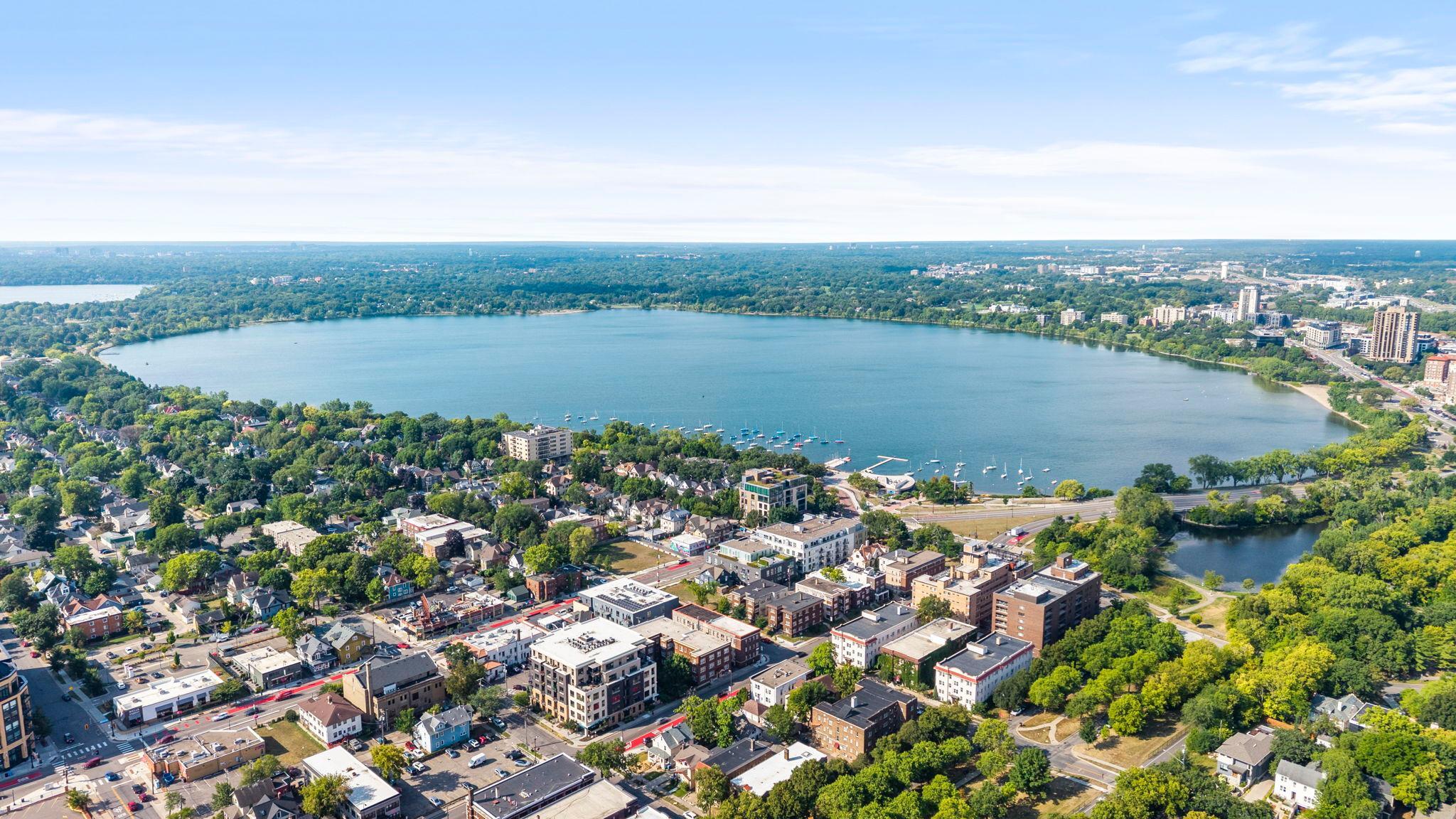 1805 W Lake Street Unit: 502