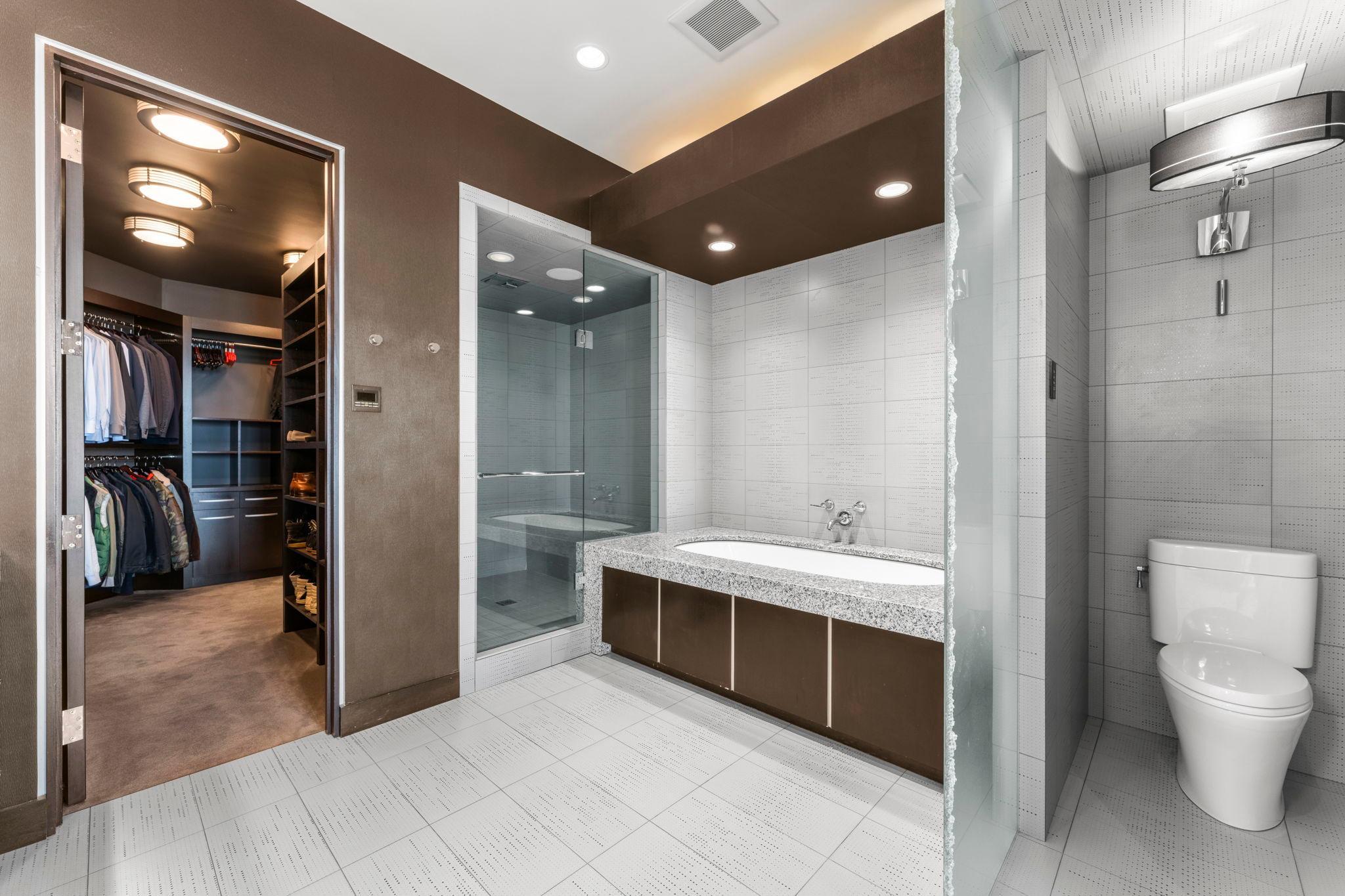 1805 W Lake Street Unit: 502