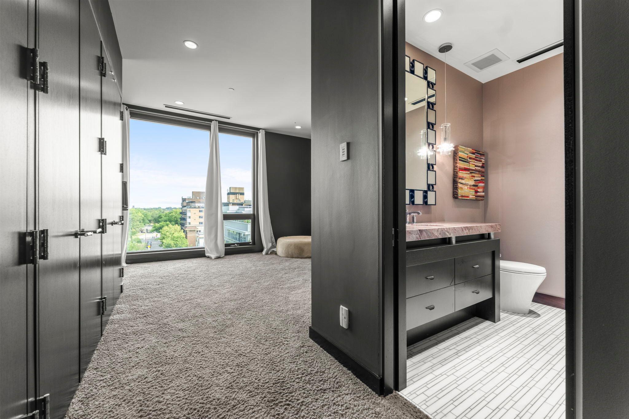 1805 W Lake Street Unit: 502