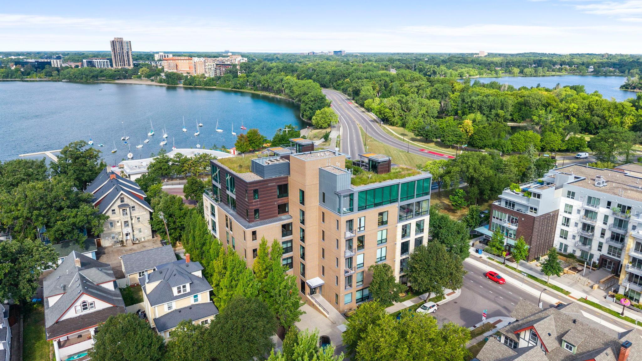 1805 W Lake Street Unit: 502