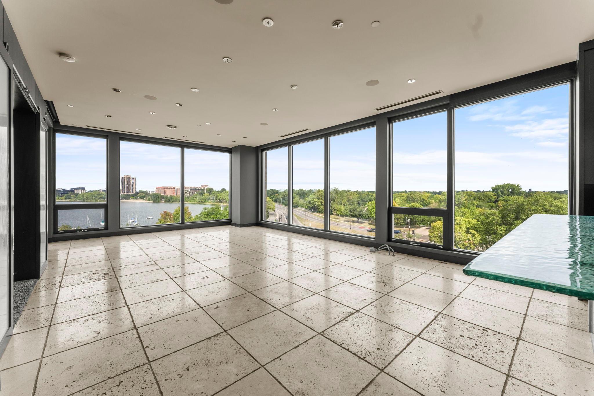 1805 W Lake Street Unit: 502