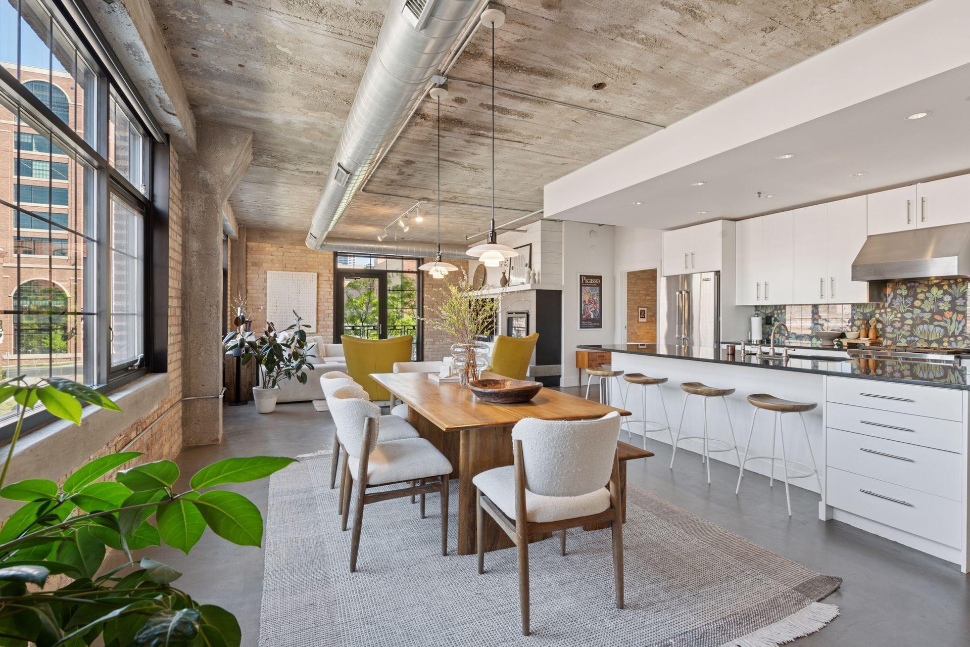 525x 3rd Street N Unit: 306