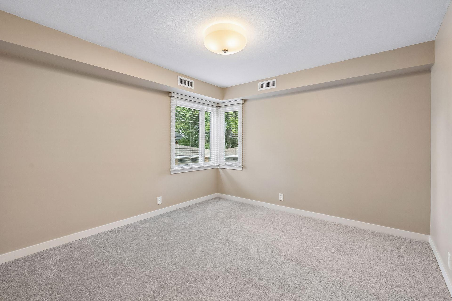 5412 France Avenue S Unit: 112