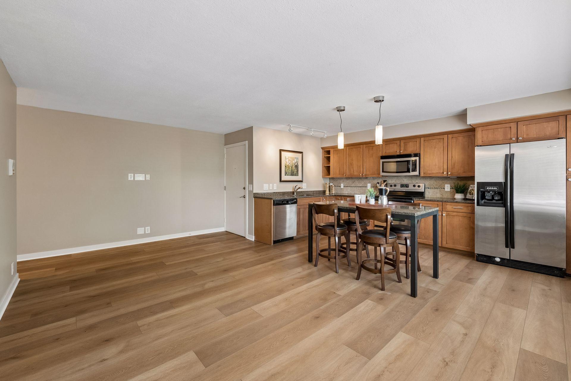 5412 France Avenue S Unit: 112