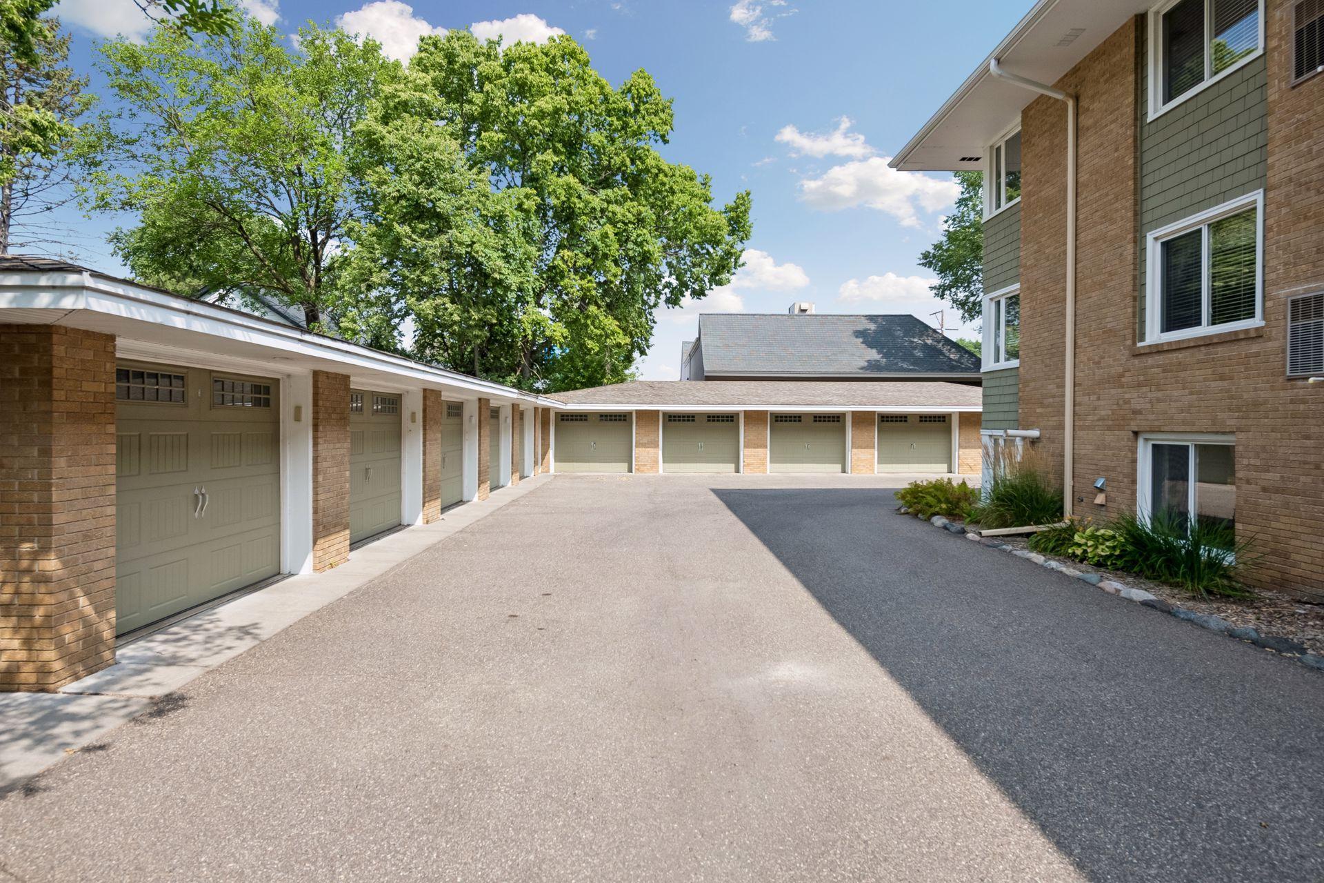 5412 France Avenue S Unit: 112