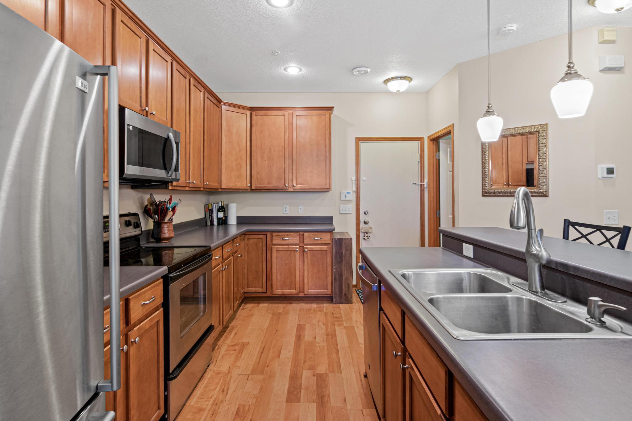 4828 Bisset Lane Unit: 8505
