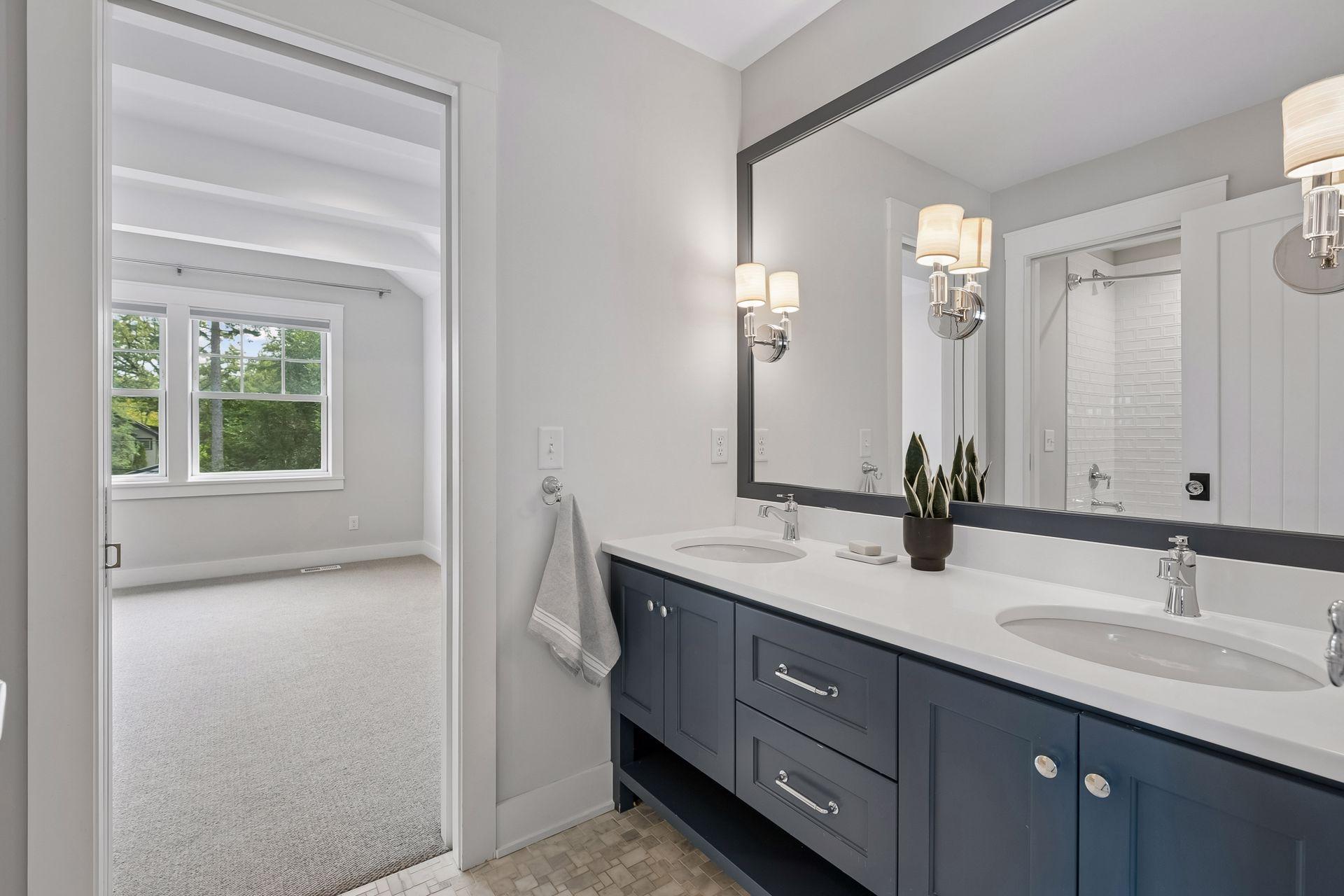 4240 Sidell Trail