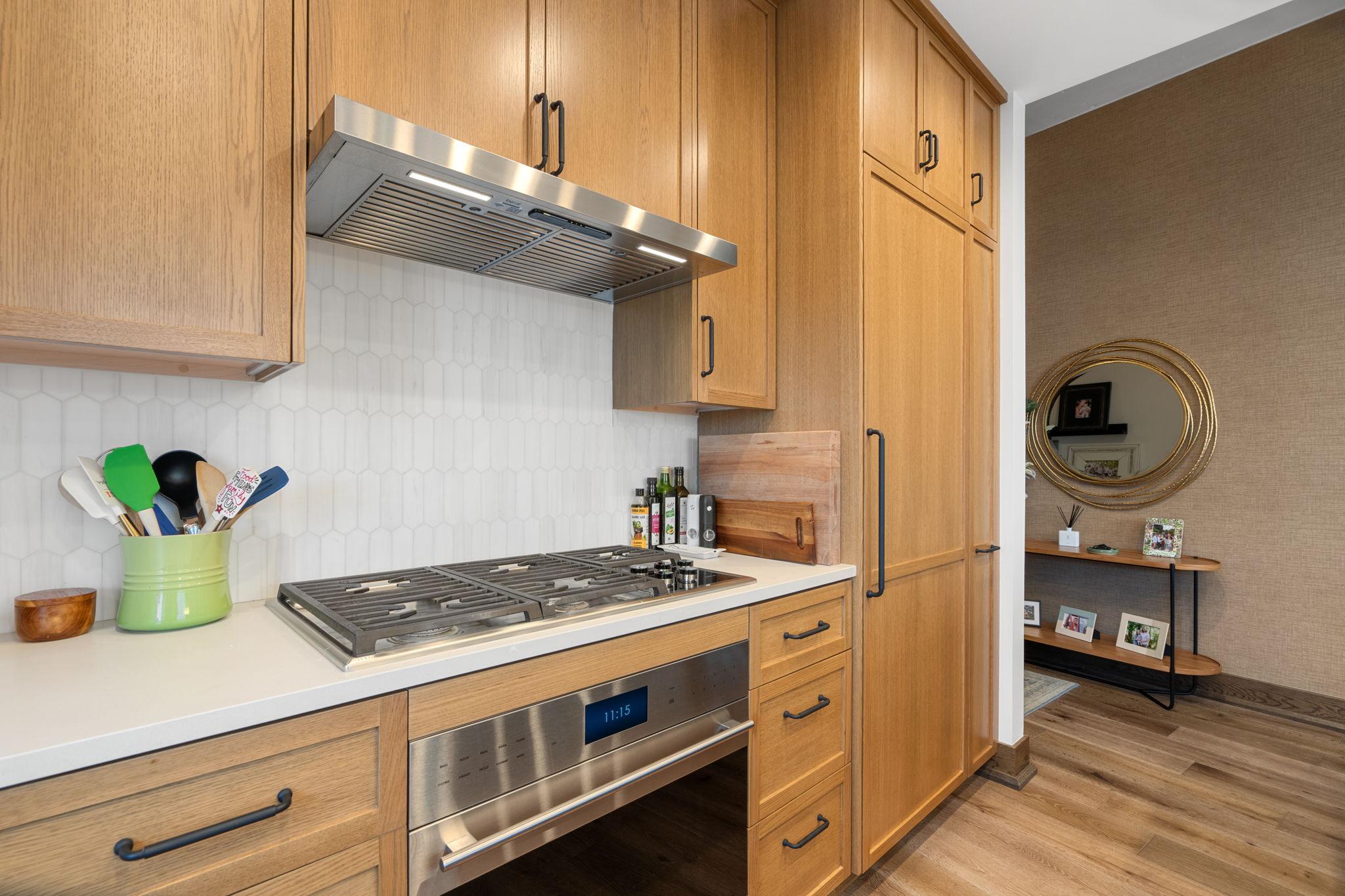 100 2nd Street NE Unit: A560