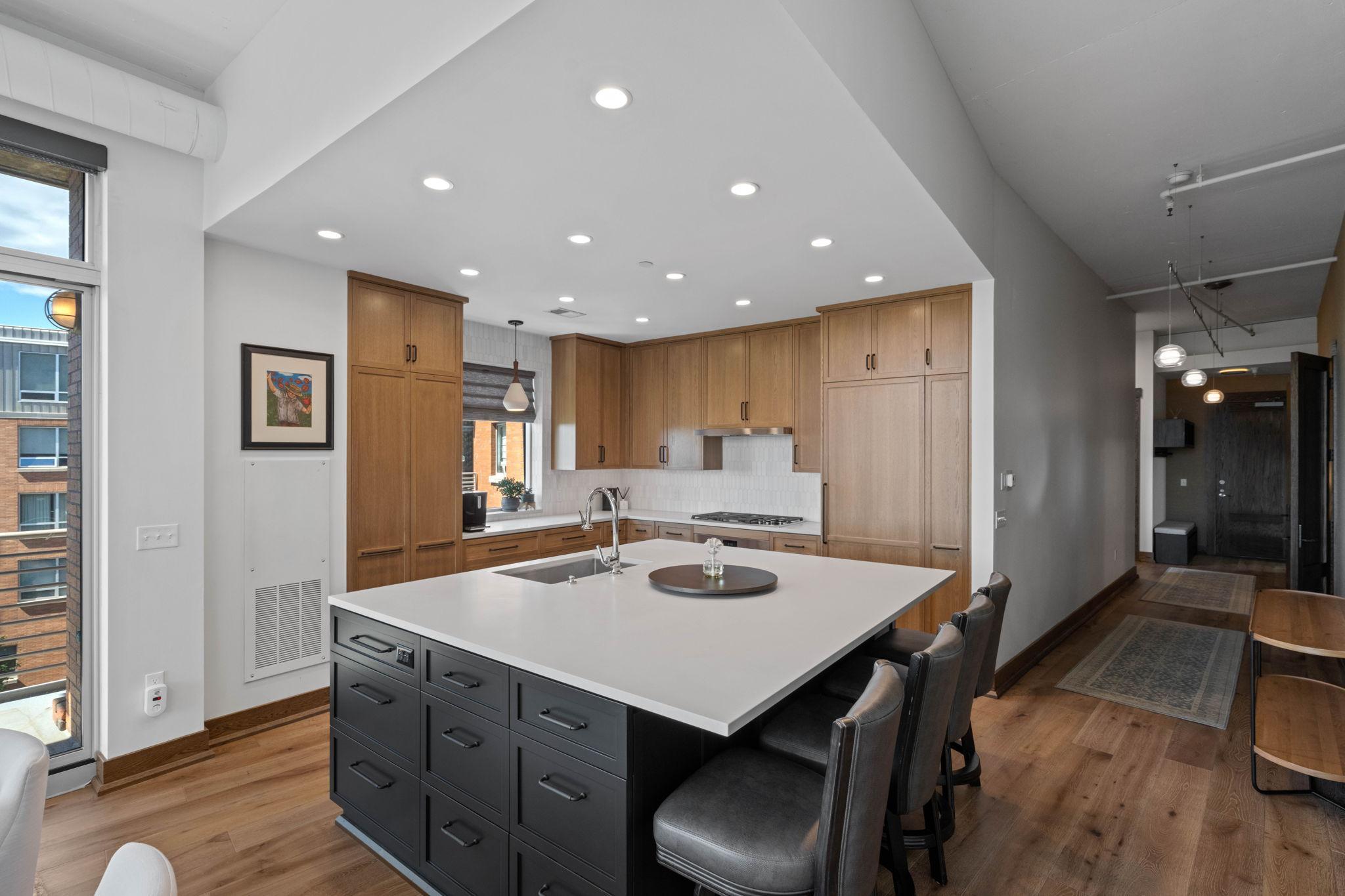 100 2nd Street NE Unit: A560