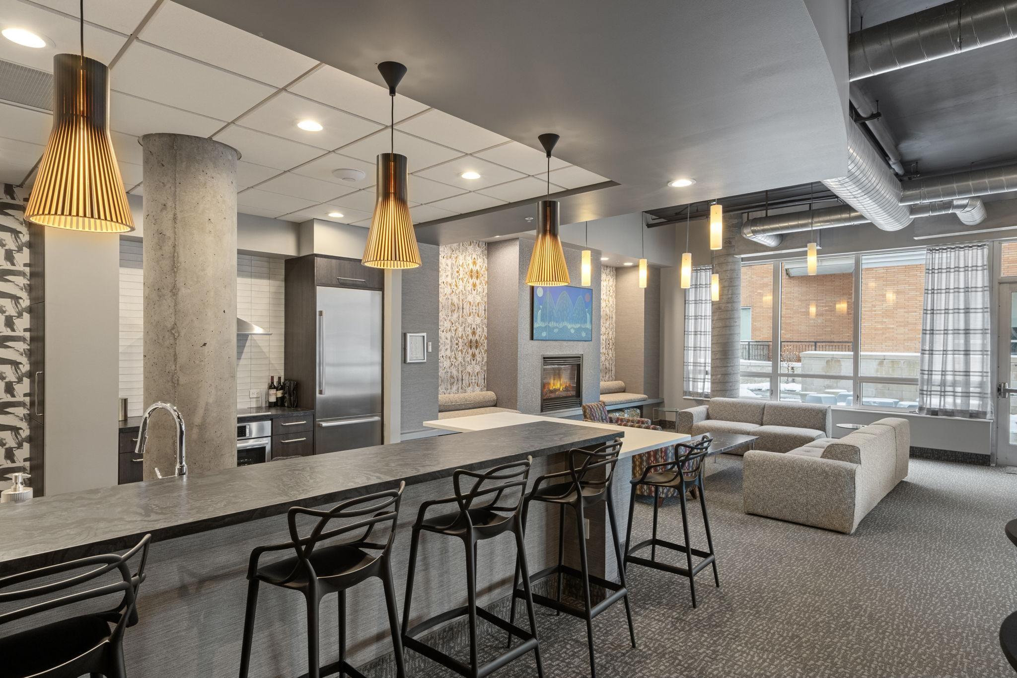 100 2nd Street NE Unit: A560
