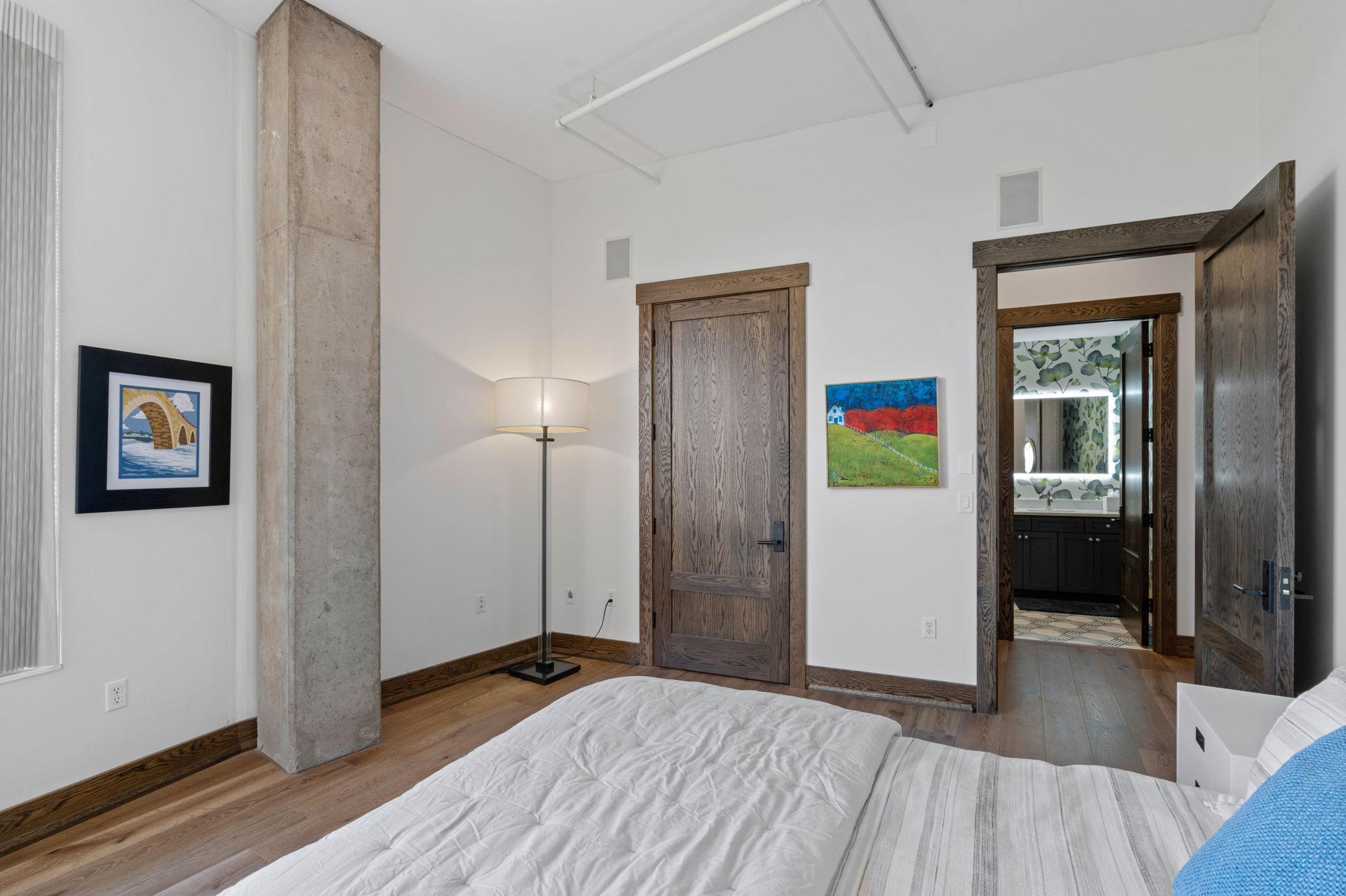 100 2nd Street NE Unit: A560
