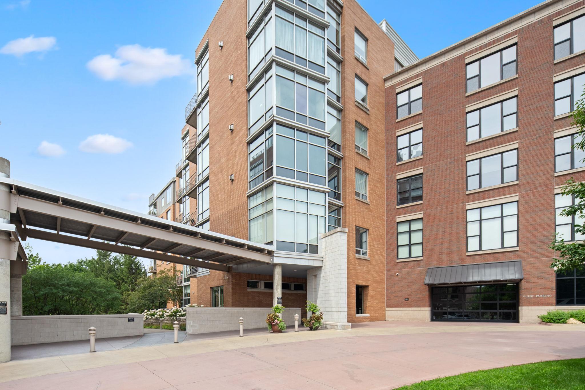 100 2nd Street NE Unit: A560