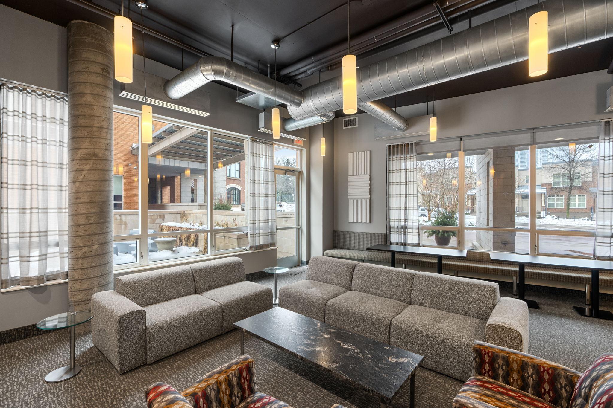 100 2nd Street NE Unit: A560