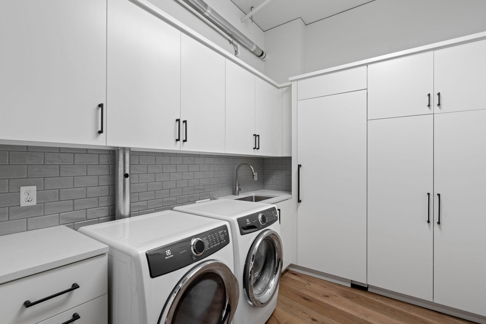 100 2nd Street NE Unit: A560