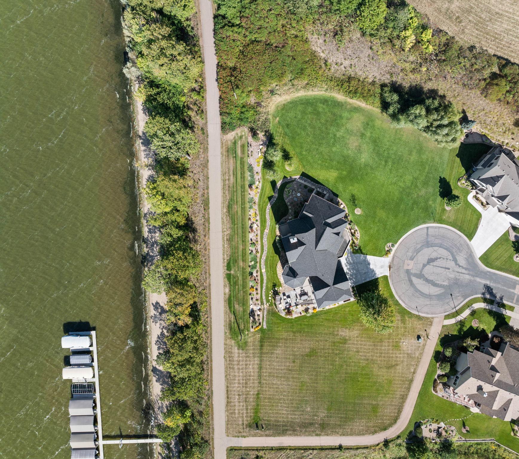 854 Beach Road