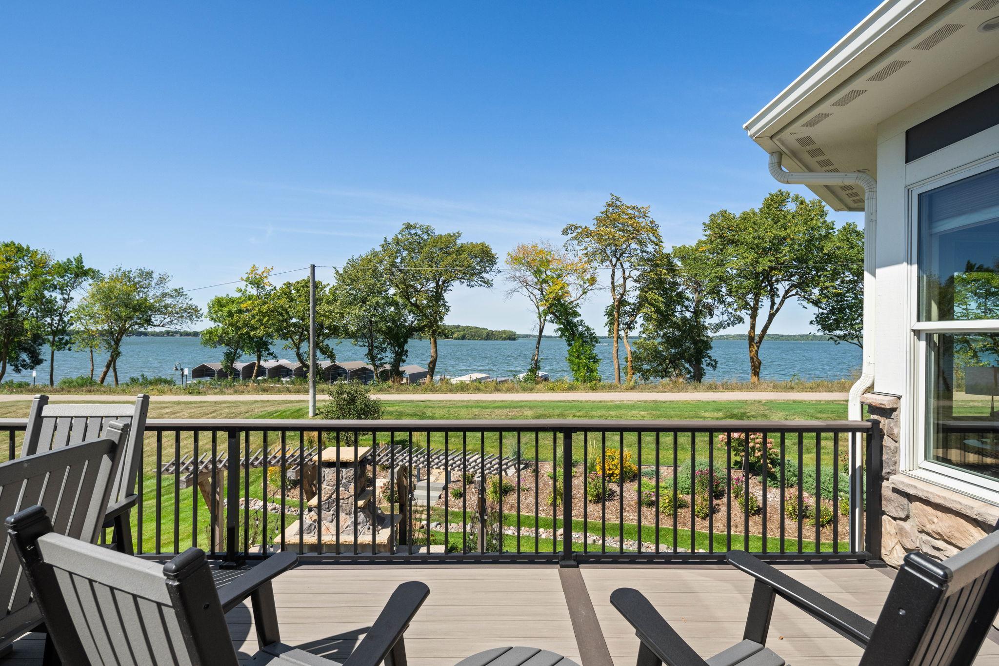 854 Beach Road