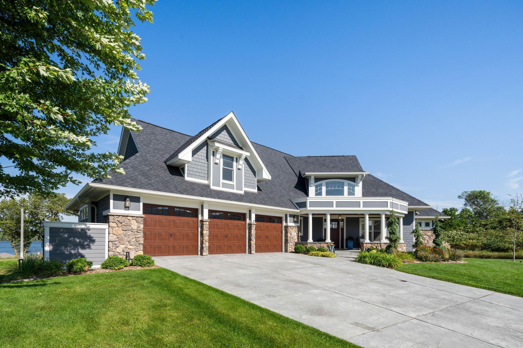 854 Beach Road