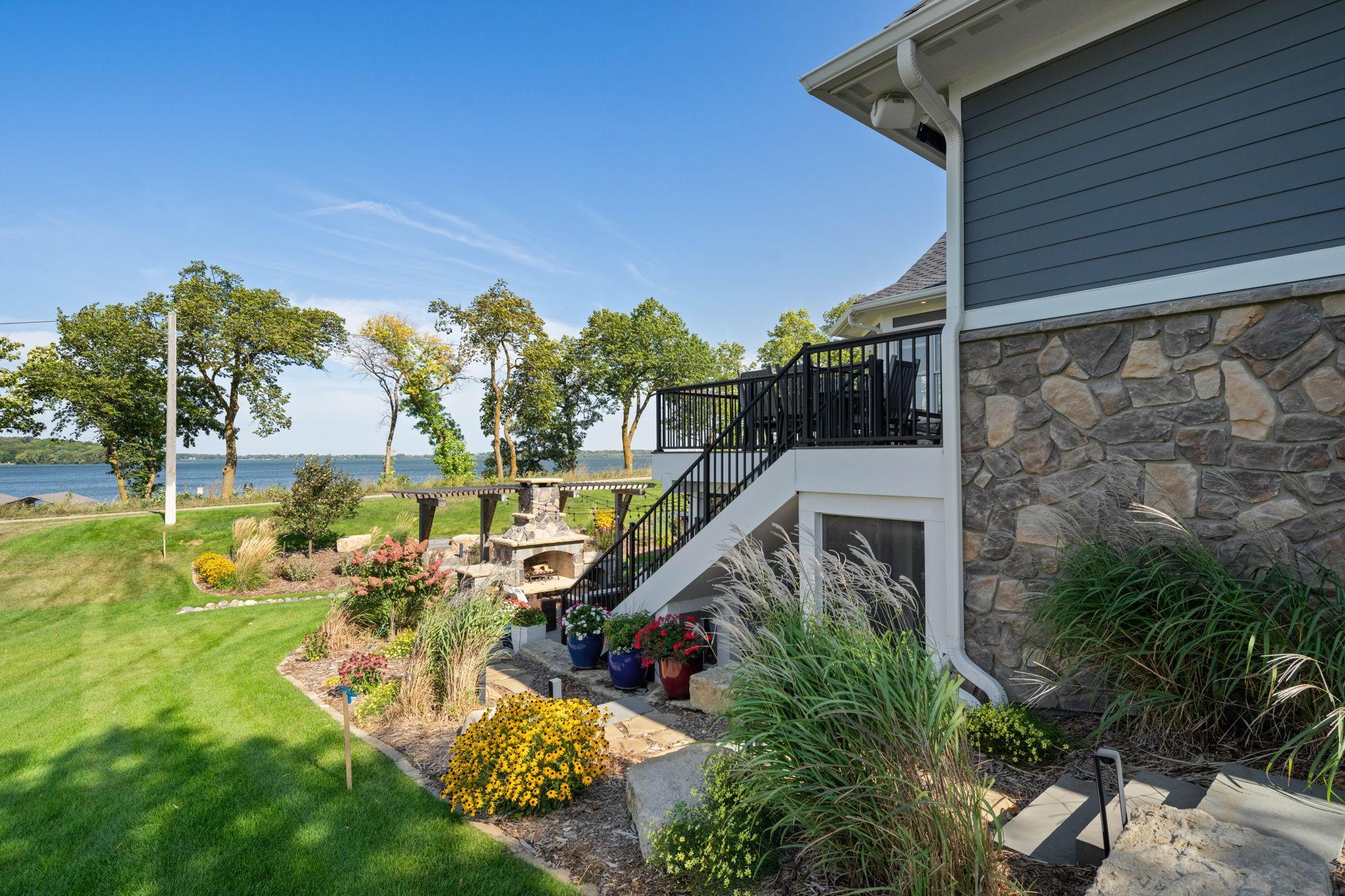 854 Beach Road